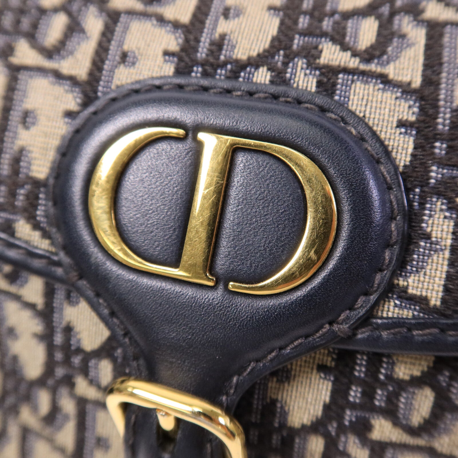 Dior 帆布Bobby Medium金扣肩背袋