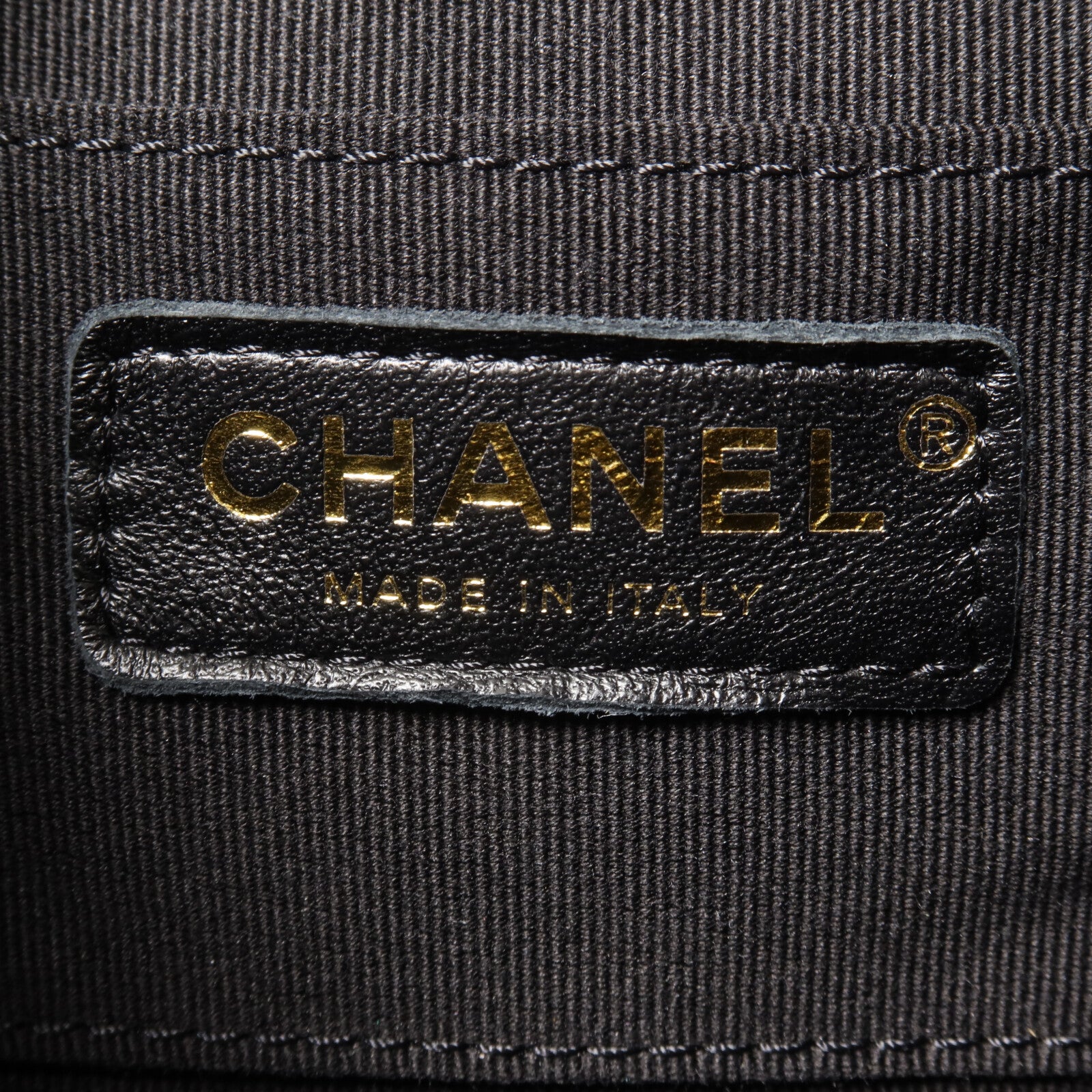 CHANEL 羊皮皮革Duma Backpack鏈帶背包