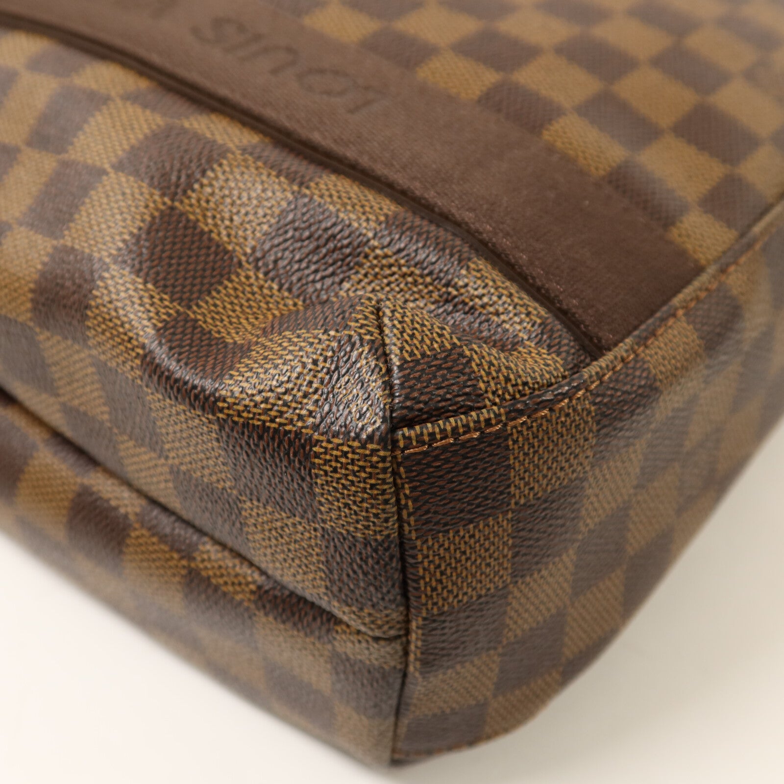 LOUIS VUITTON Damier Beaubourg金扣手挽袋