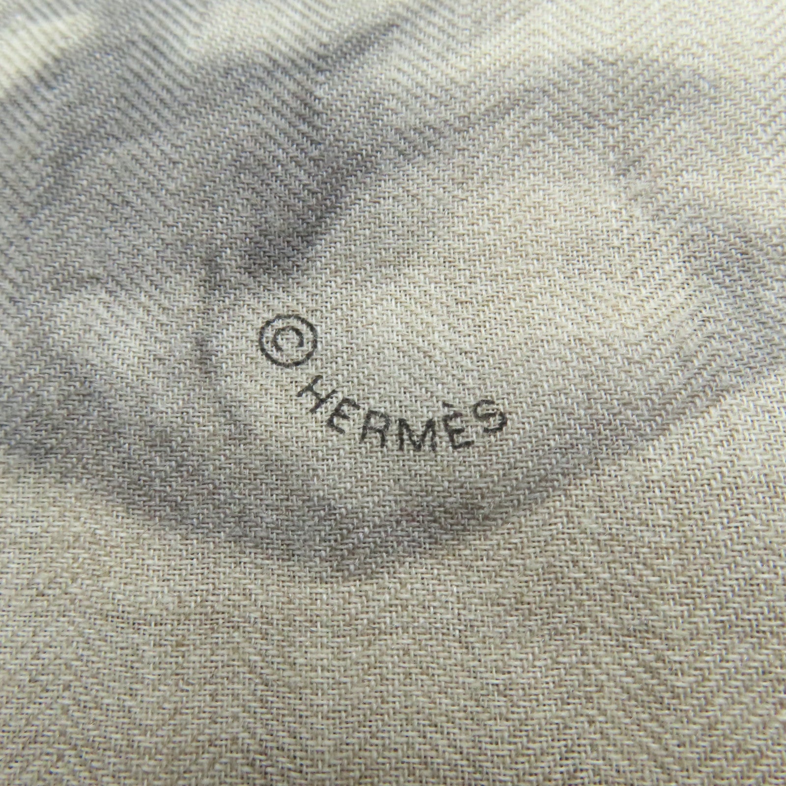 HERMES 羊絨/絲質Scarf圍巾灰色/紅色