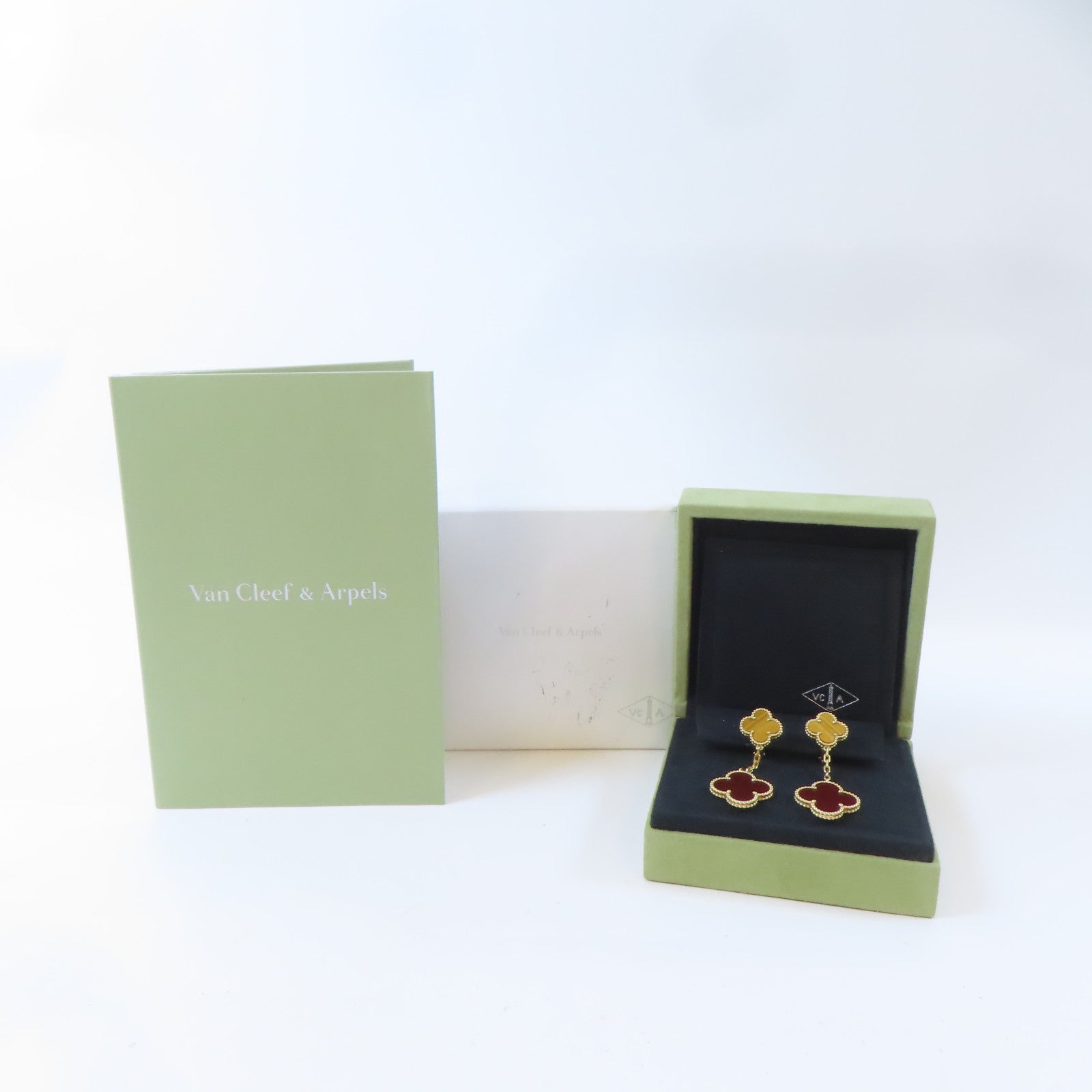 Van Cleef & Arpels 18K黃金Tiger Eye Magic Alhambra耳環紅色