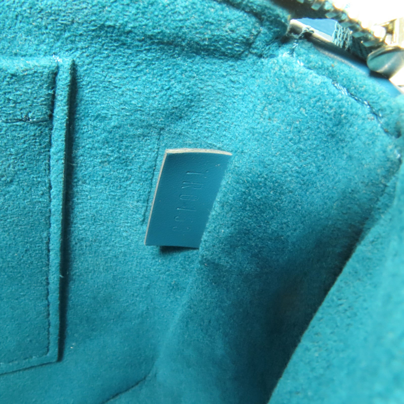 LOUIS VUITTON Epi Pochette Accessories金扣肩背袋