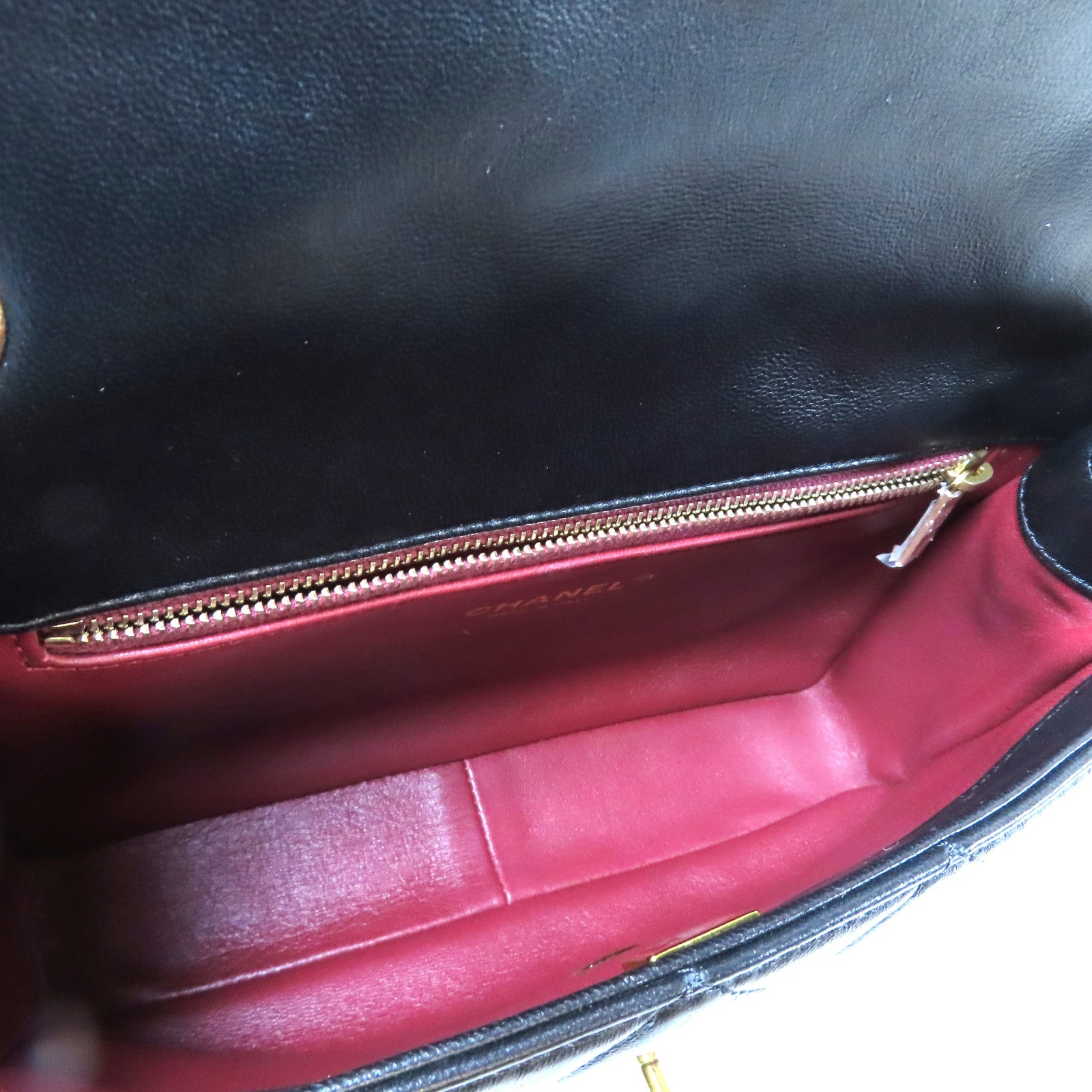 CHANEL 羊皮皮革Chain Flap Bag金扣鏈帶肩背袋黑色