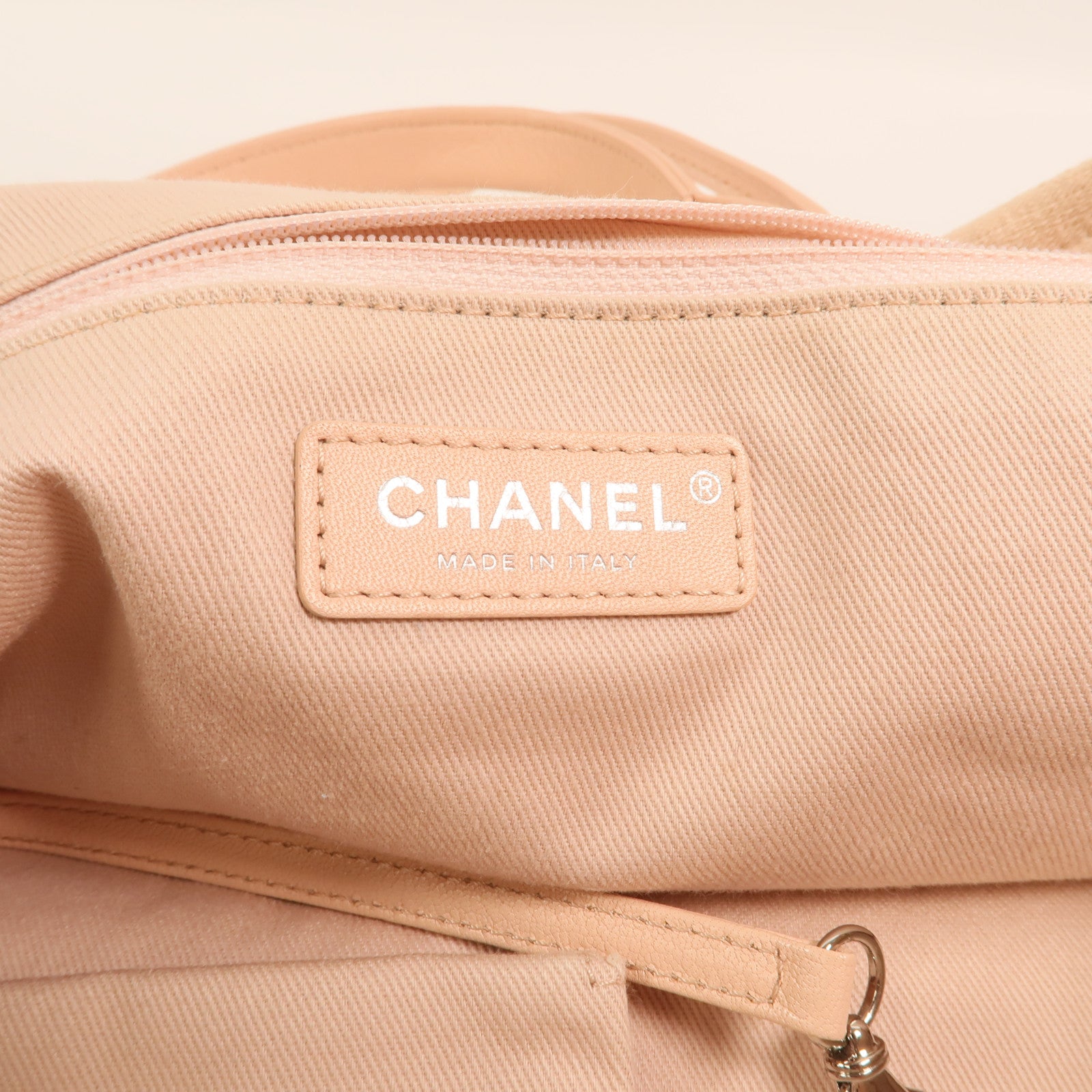 CHANEL 帆布Deauville Tote Bag銀扣手挽肩背兩用袋