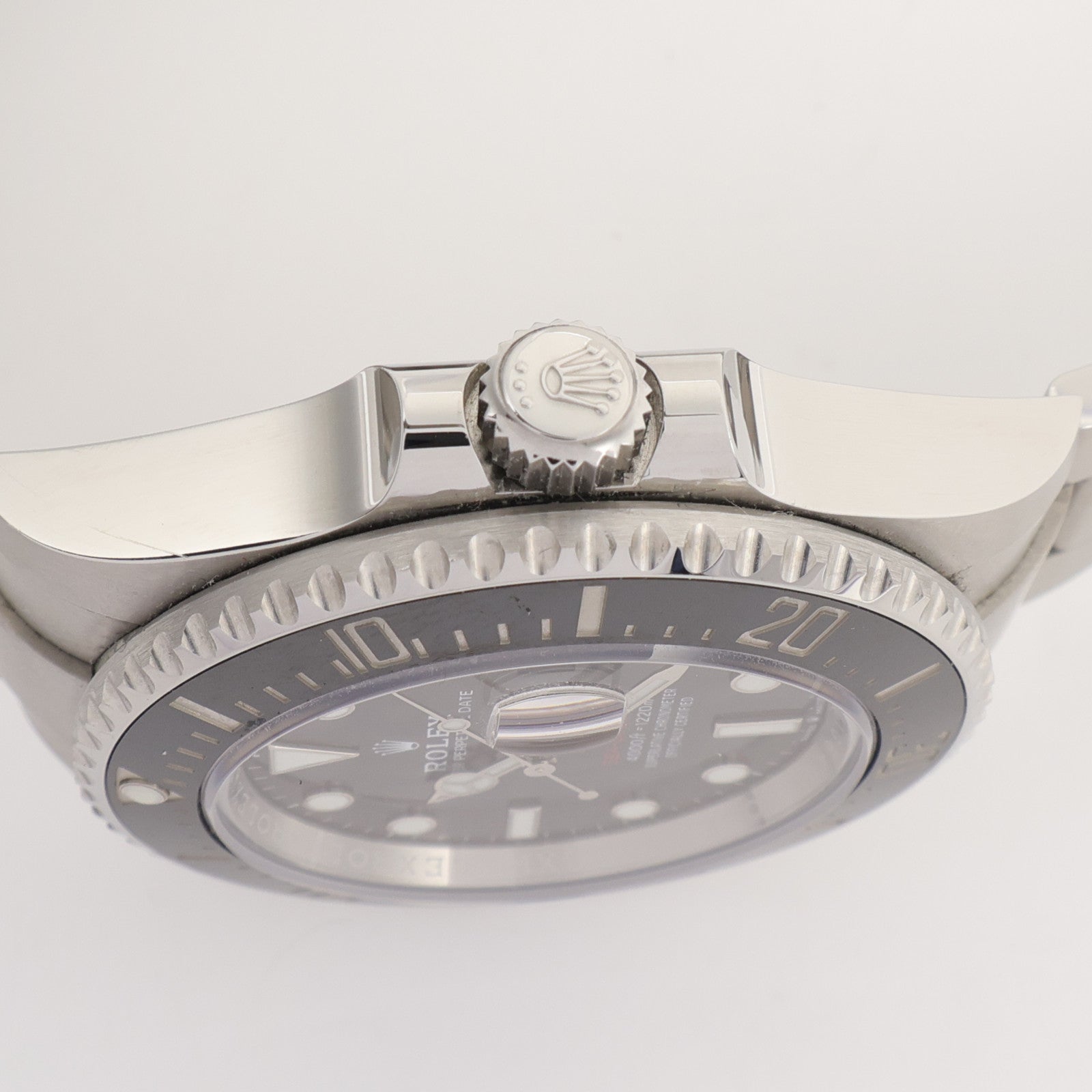 ROLEX Sea Dweller 126600