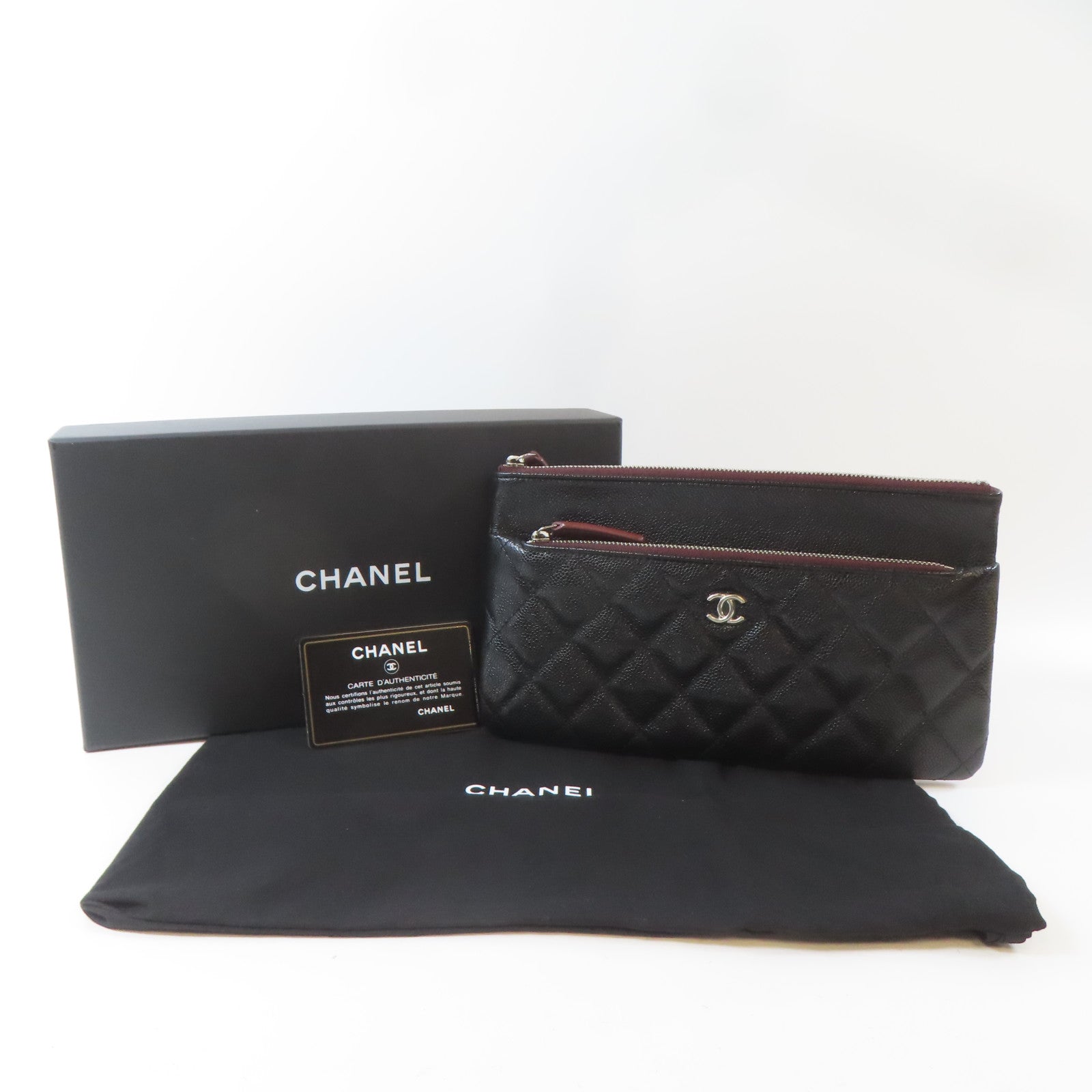 CHANEL 菱格Caviar皮革Clutch/Pouch銀扣手拿包黑色