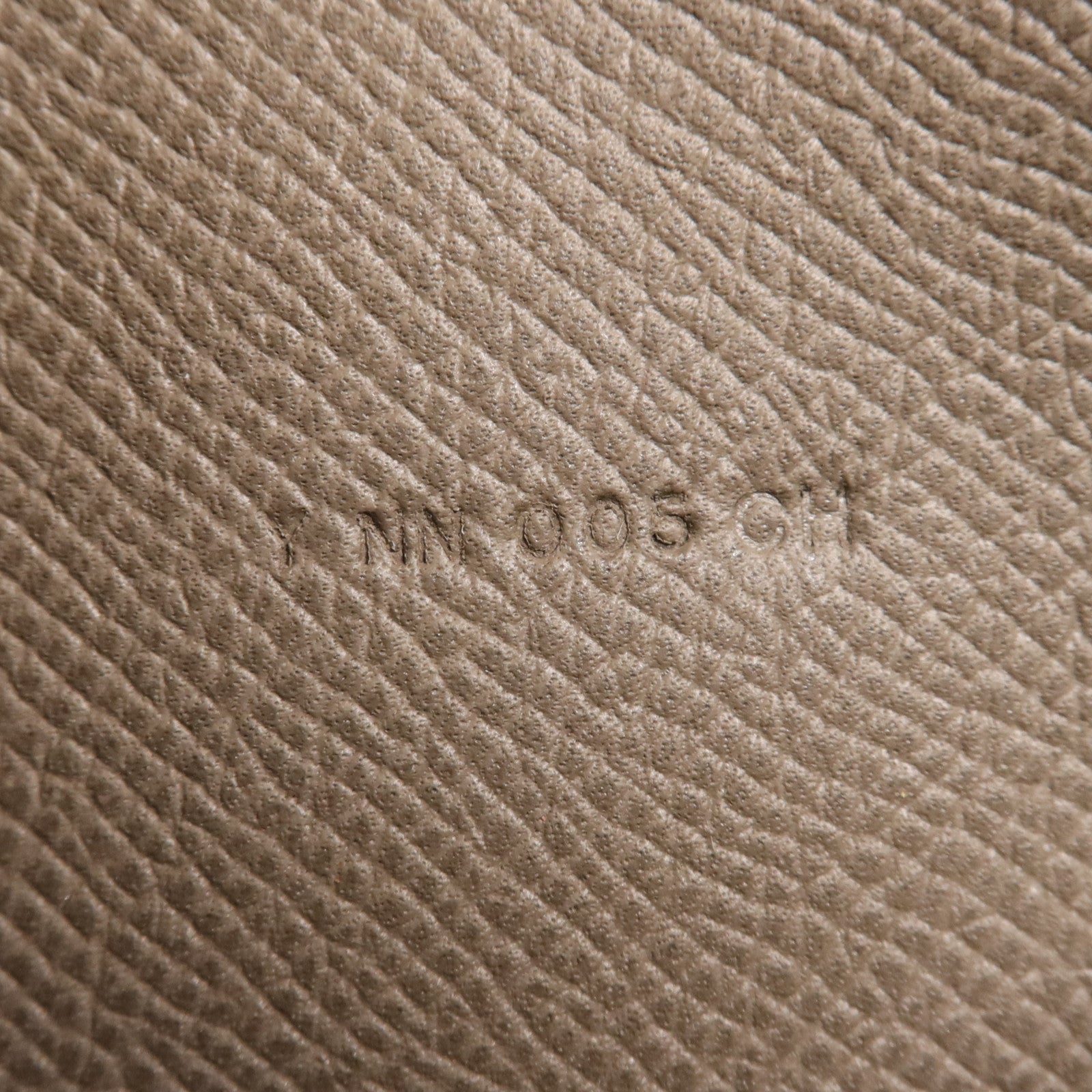 HERMES Epsom皮革Constance To Go金扣肩背袋Etain