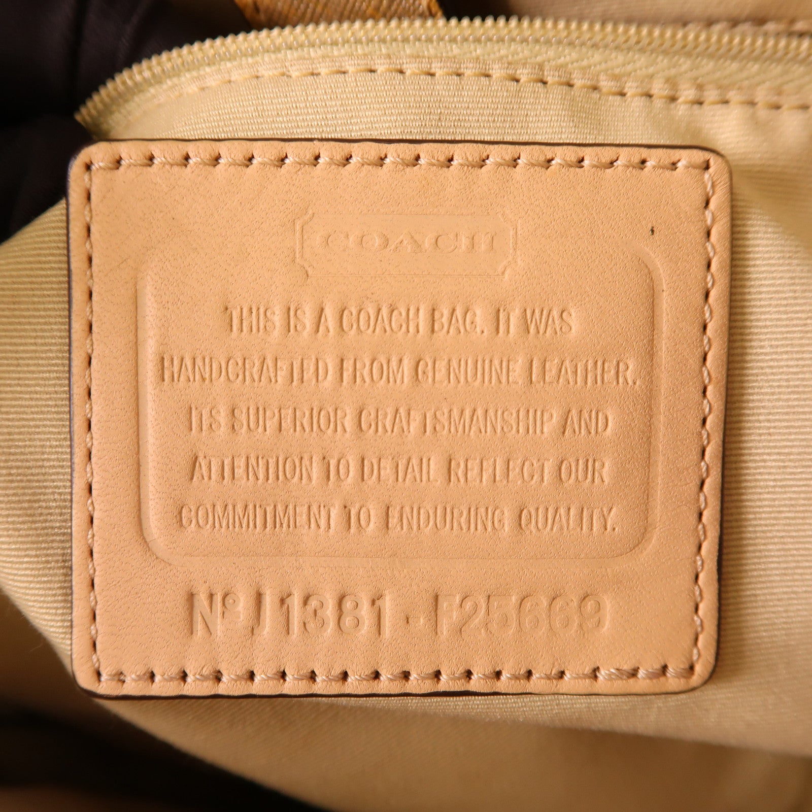 COACH 皮革Shoulder Bag銀扣肩背袋