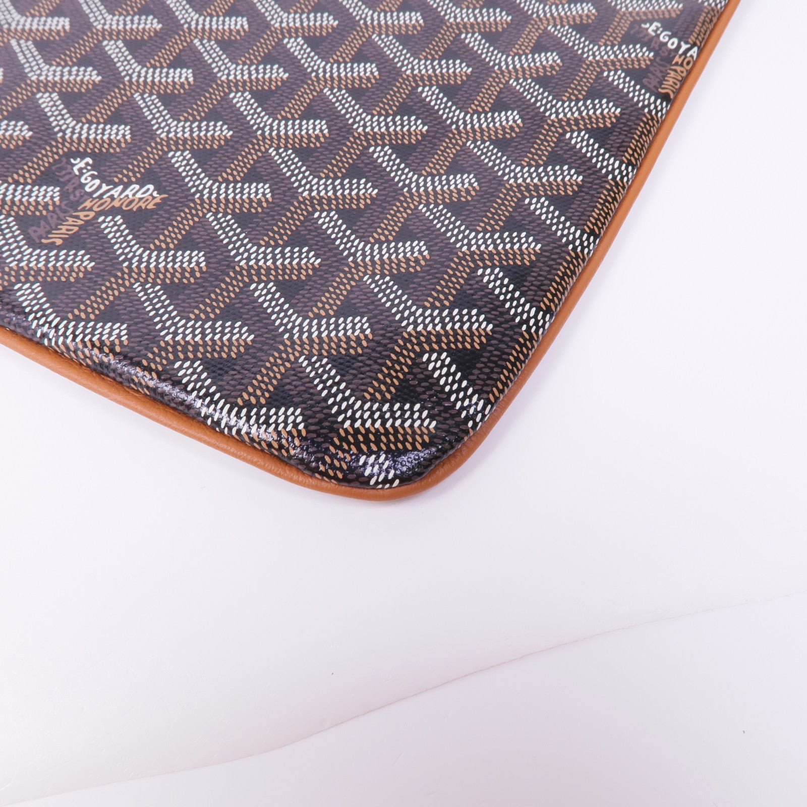 GOYARD 塗層帆布Clutch銀扣手拿包