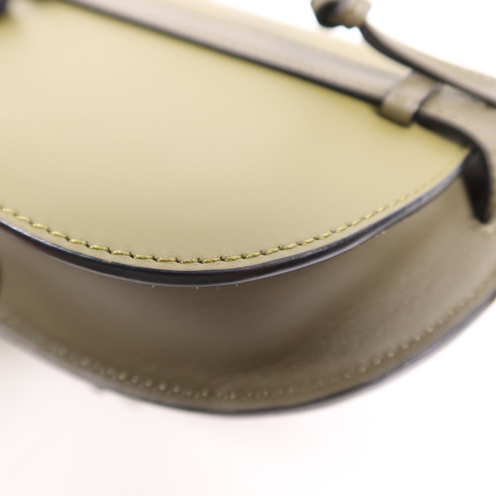 LOEWE 牛皮皮革Mini Gate Bag金扣肩背袋