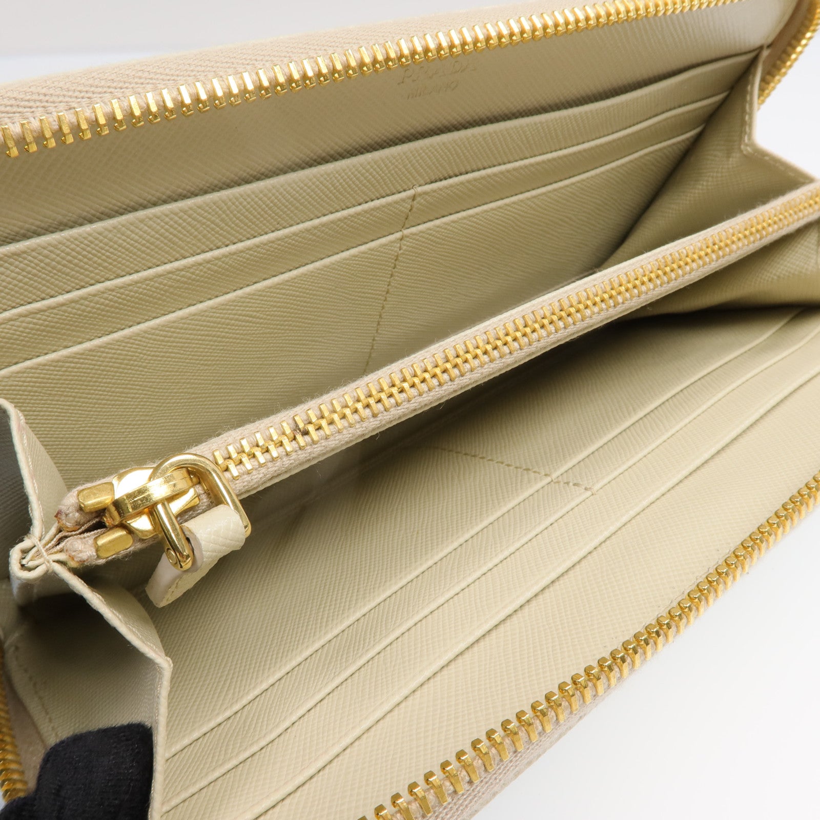 PRADA Saffiano皮革Zipper Long Wallet金扣長錢包
