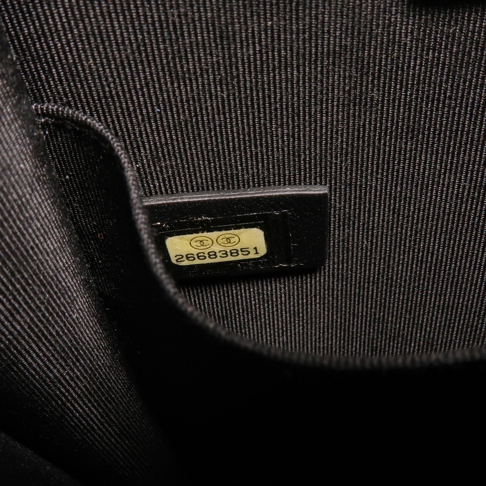 CHANEL 牛皮皮革North South Boy鏈帶肩背袋