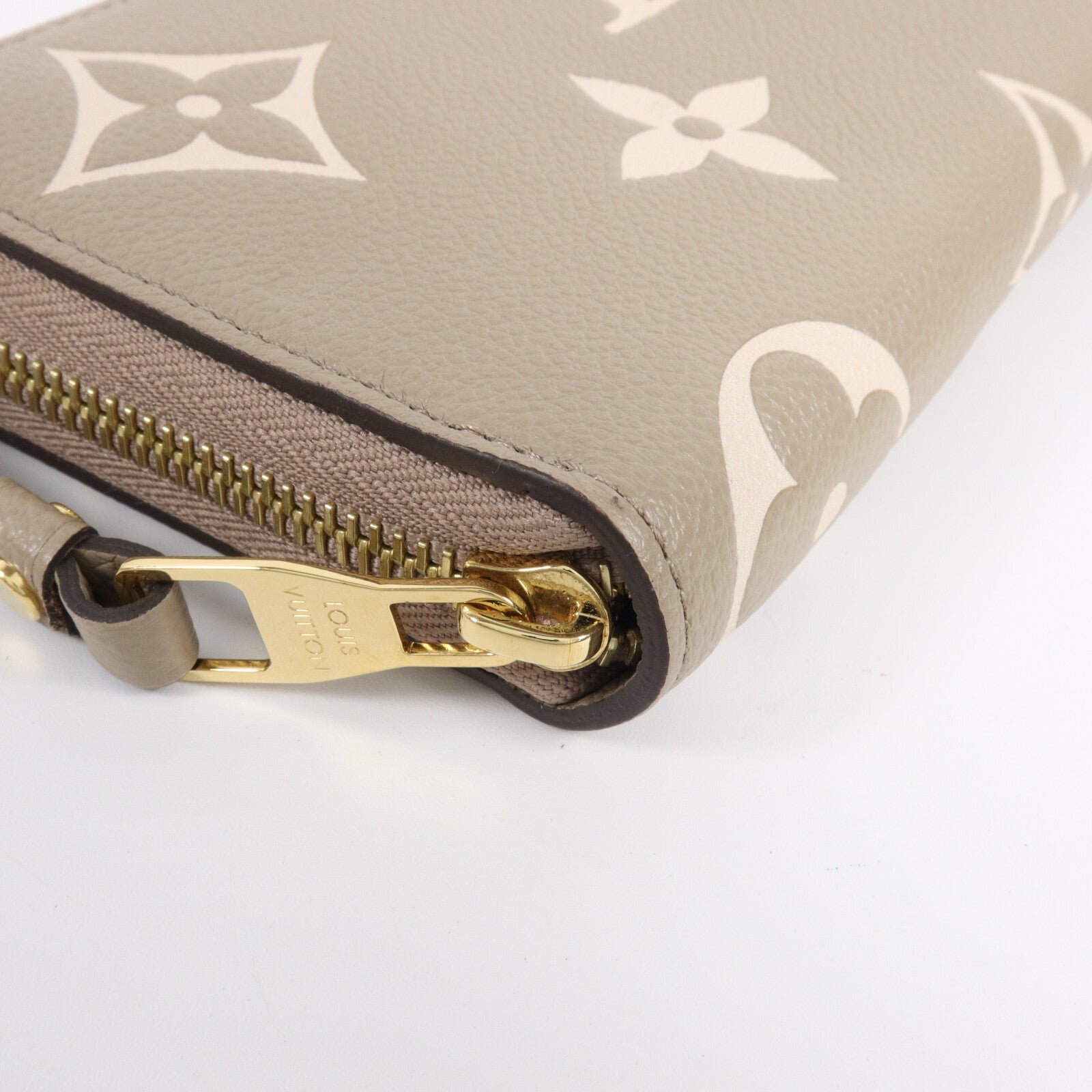 LOUIS VUITTON Monogram Empreinte Zippy Wallet長錢包