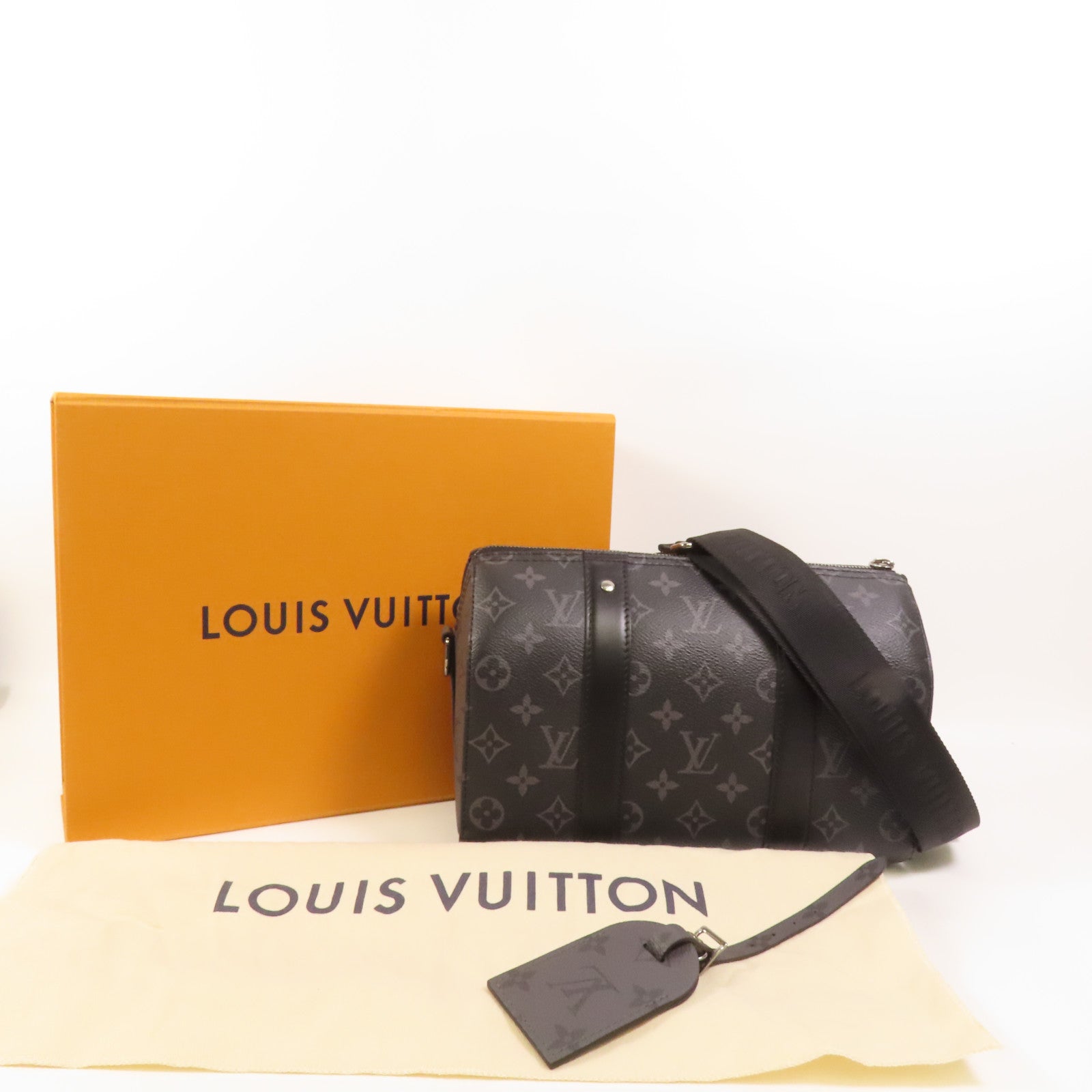 LOUIS VUITTON Monogram Eclipse City Keepall肩背袋