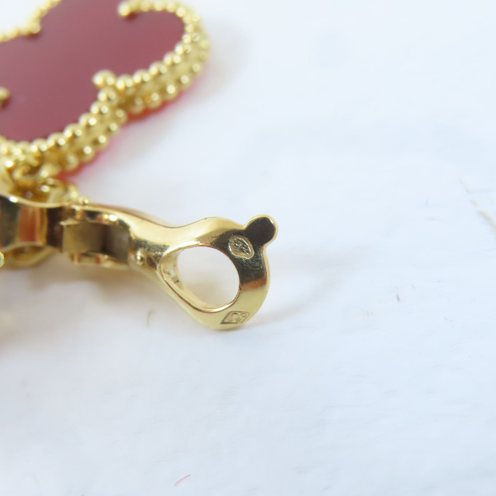 Van Cleef & Arpels 18K黃金Tiger Eye Magic Alhambra耳環紅色