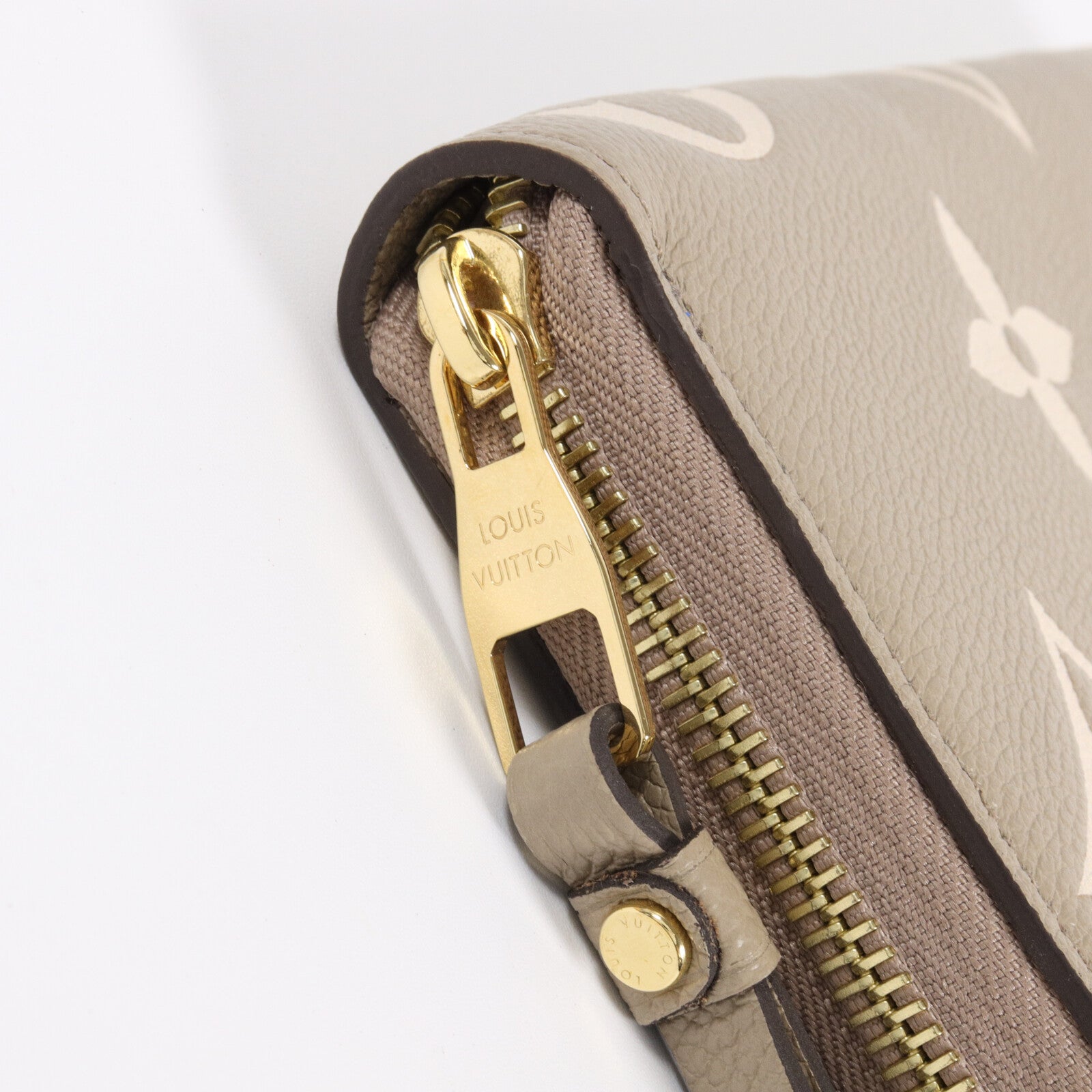LOUIS VUITTON Monogram Empreinte Zippy Wallet長錢包