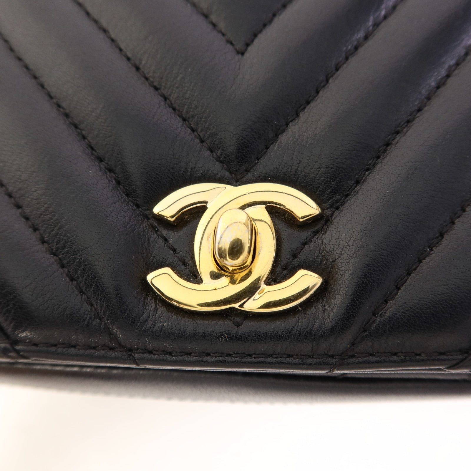 CHANEL 牛皮皮革Shoulder Bag金扣鏈帶肩背袋