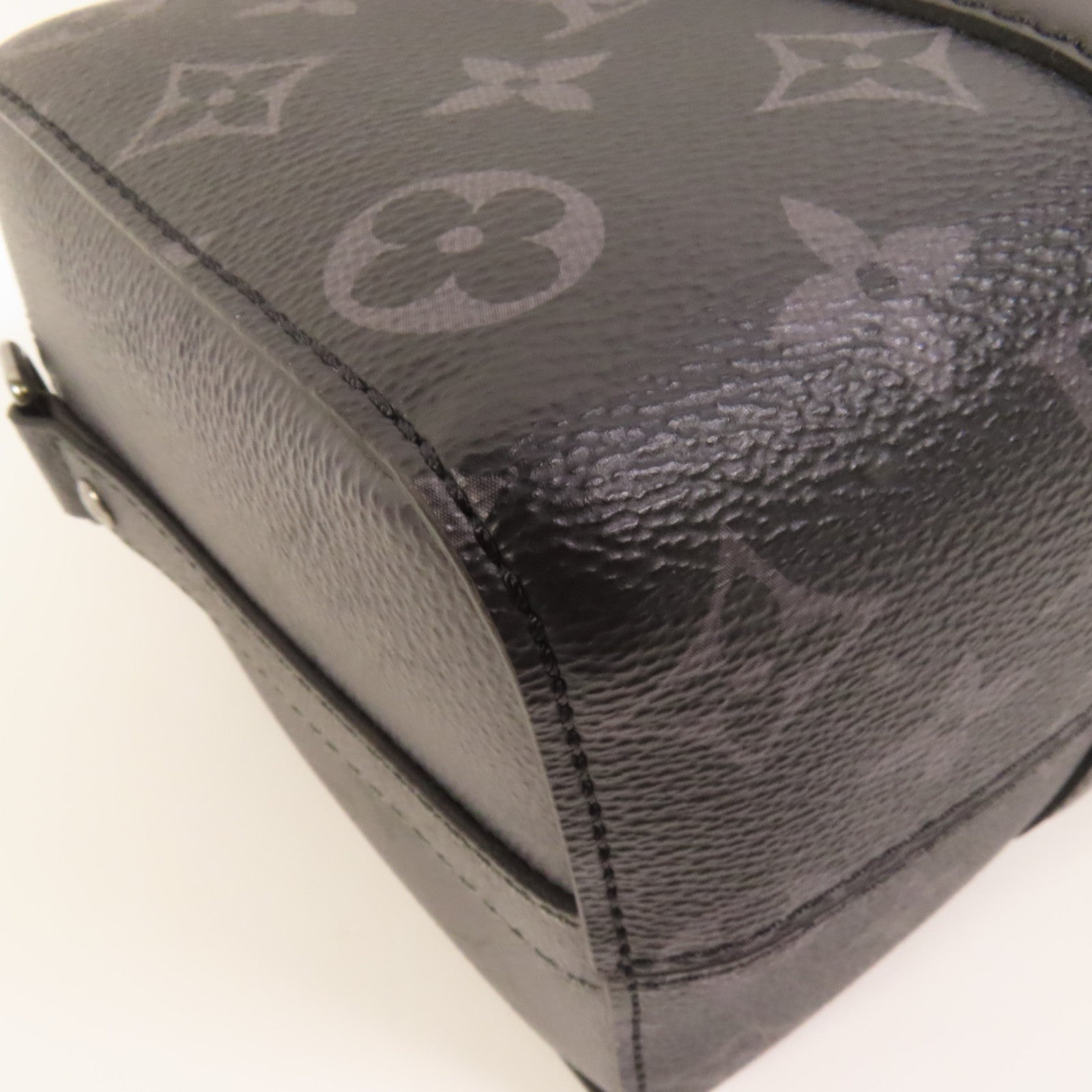 LOUIS VUITTON Monogram Eclipse City Keepall肩背袋