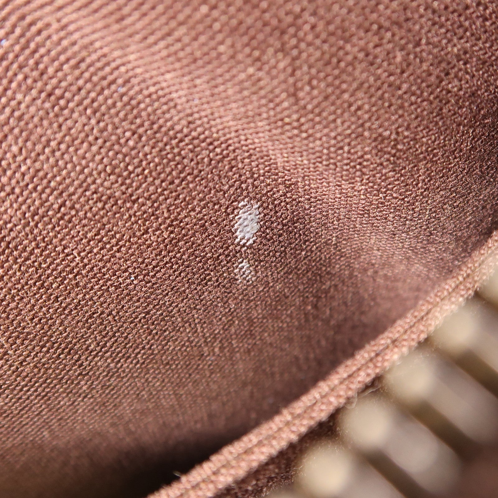 LOUIS VUITTON Damier Olaf PM金扣肩背袋