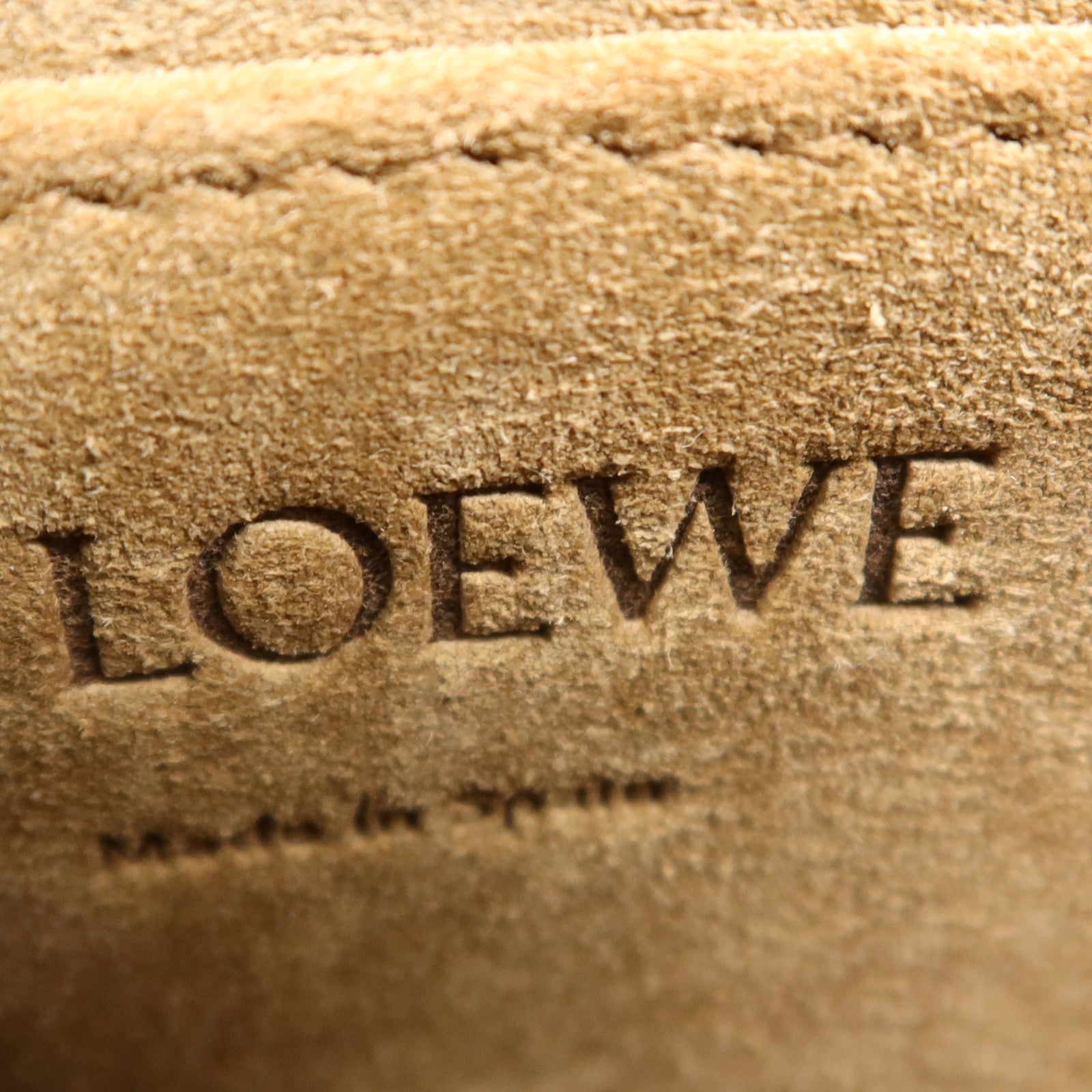 LOEWE 牛皮皮革Mini Gate Bag金扣肩背袋