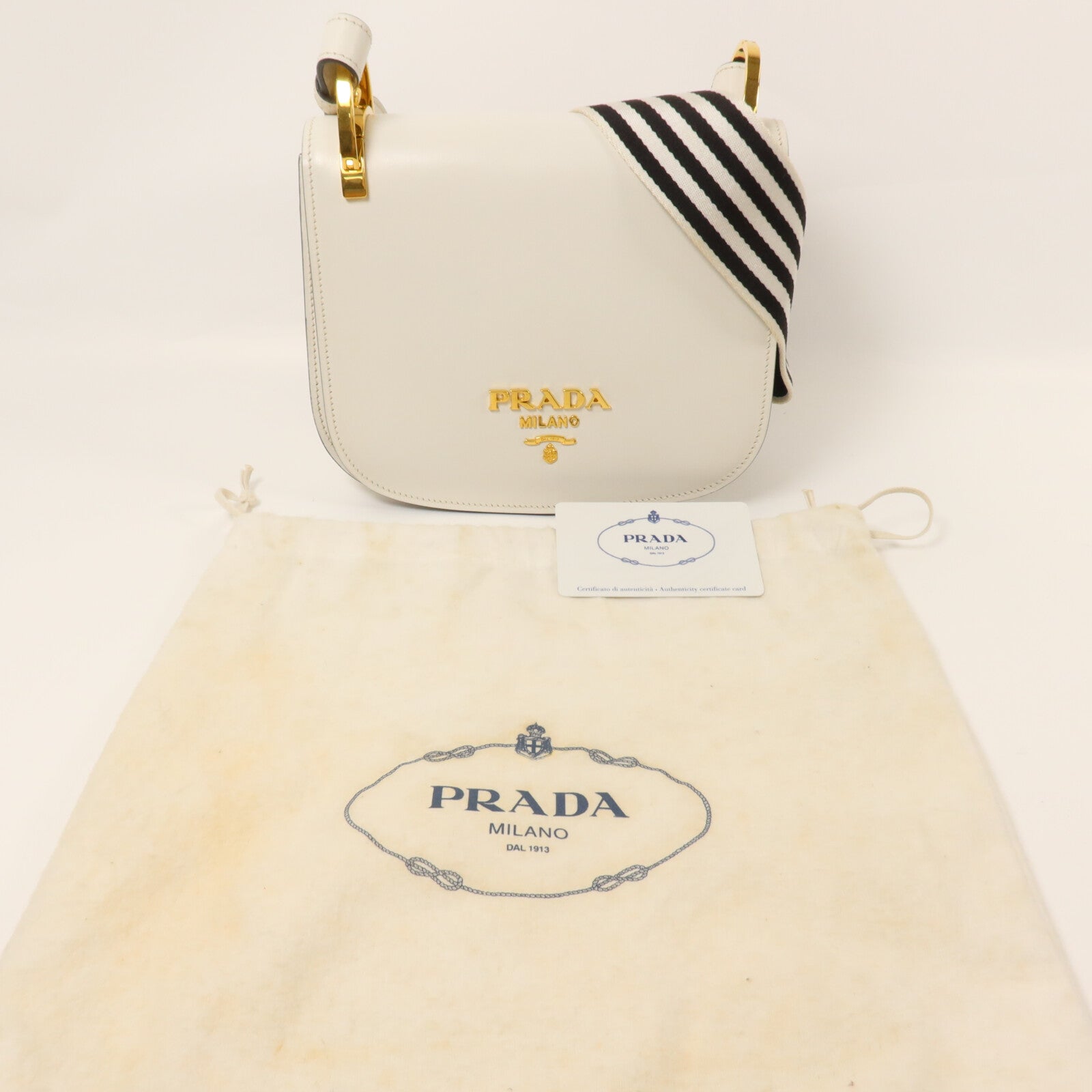 PRADA 牛皮皮革Pionniere肩背袋