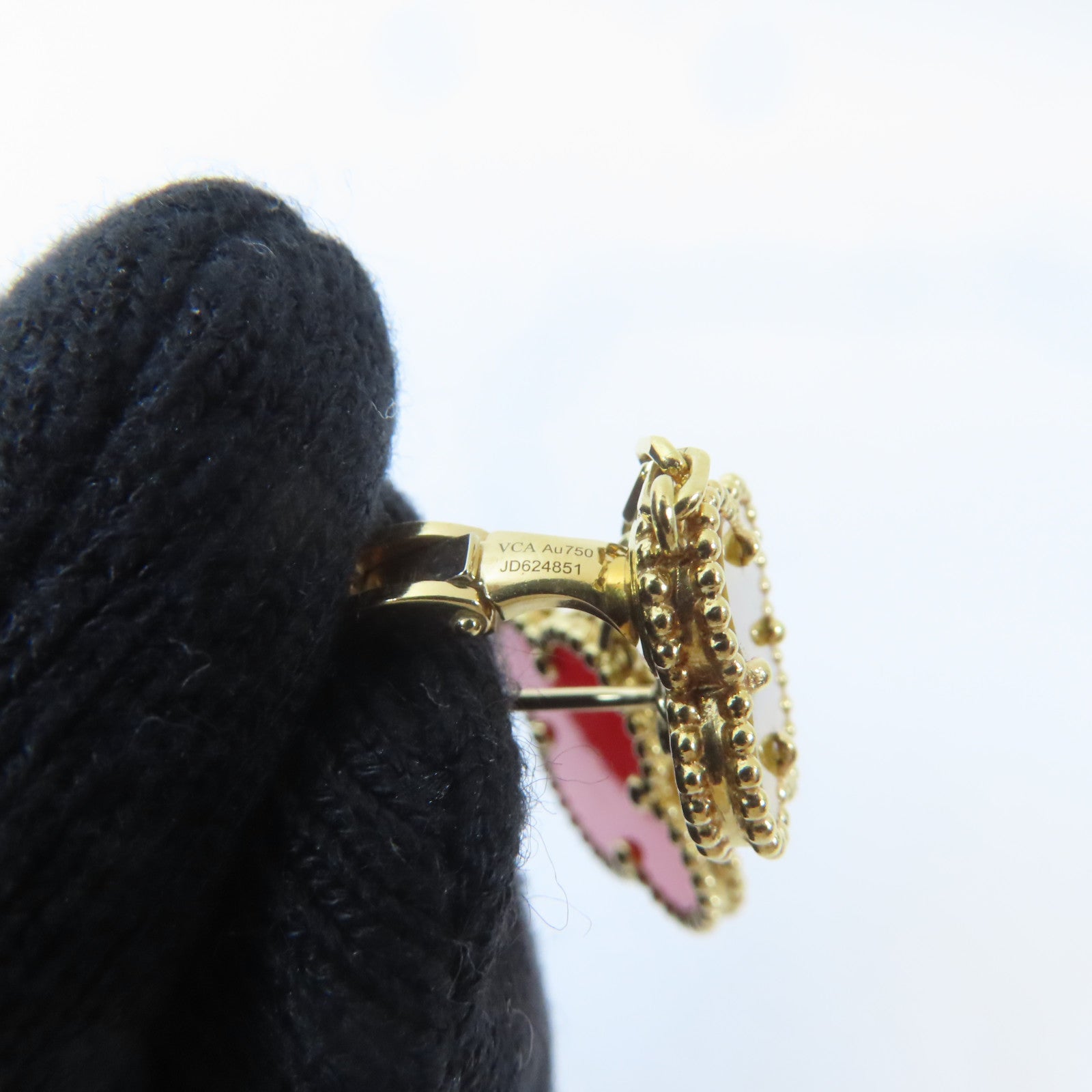 Van Cleef & Arpels 18K黃金Tiger Eye Magic Alhambra耳環紅色