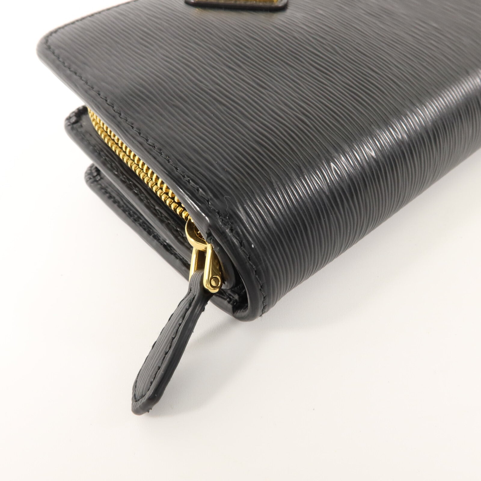 PRADA Saffiano皮革Bifold Wallet錢包