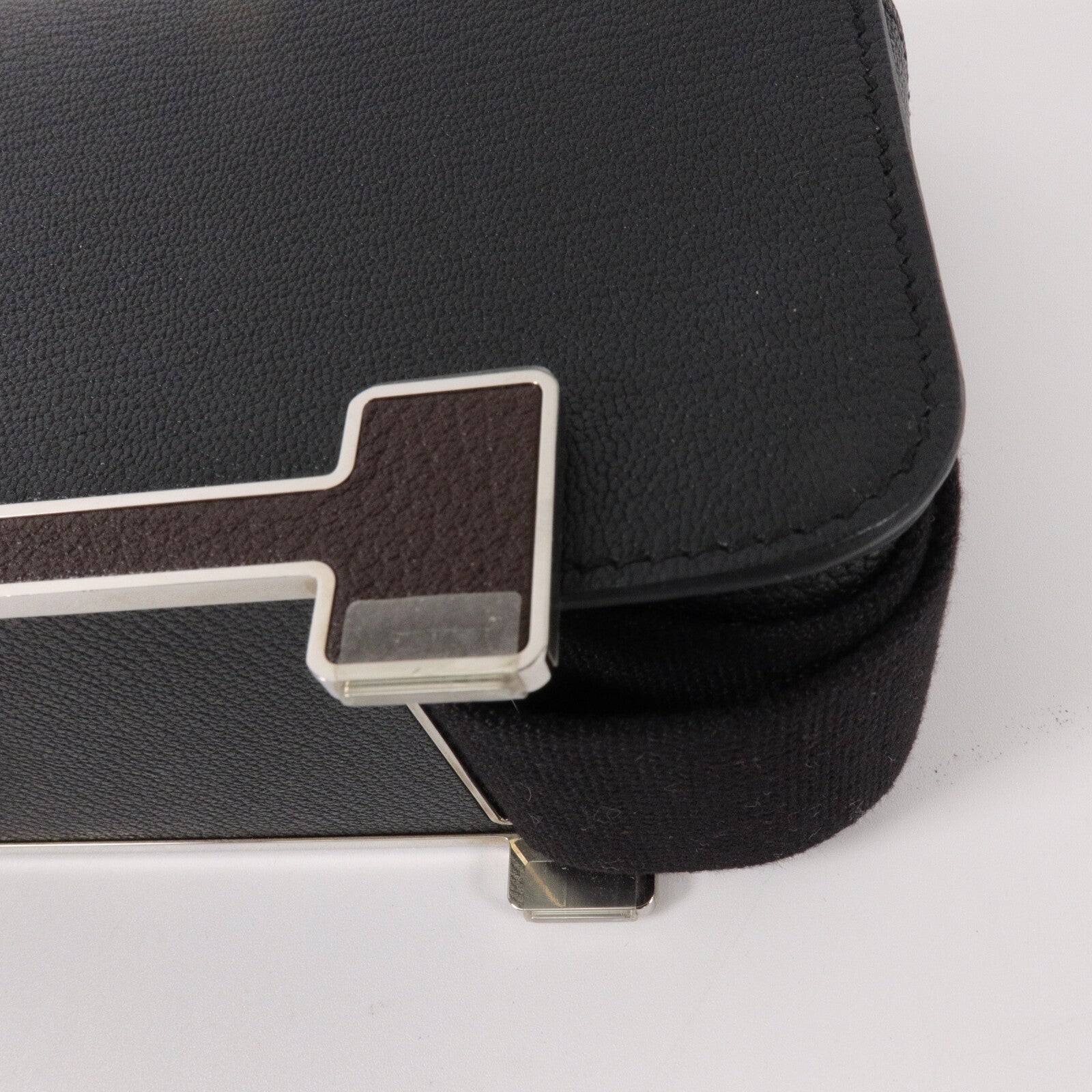 HERMES Chevre皮革Geta Bicolor肩背袋Noir