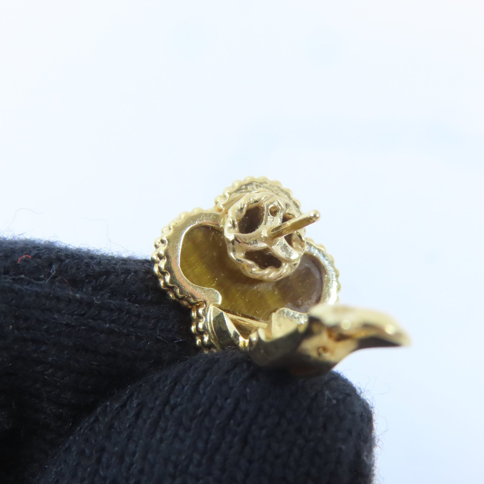 Van Cleef & Arpels 18K黃金Tiger Eye Magic Alhambra耳環紅色