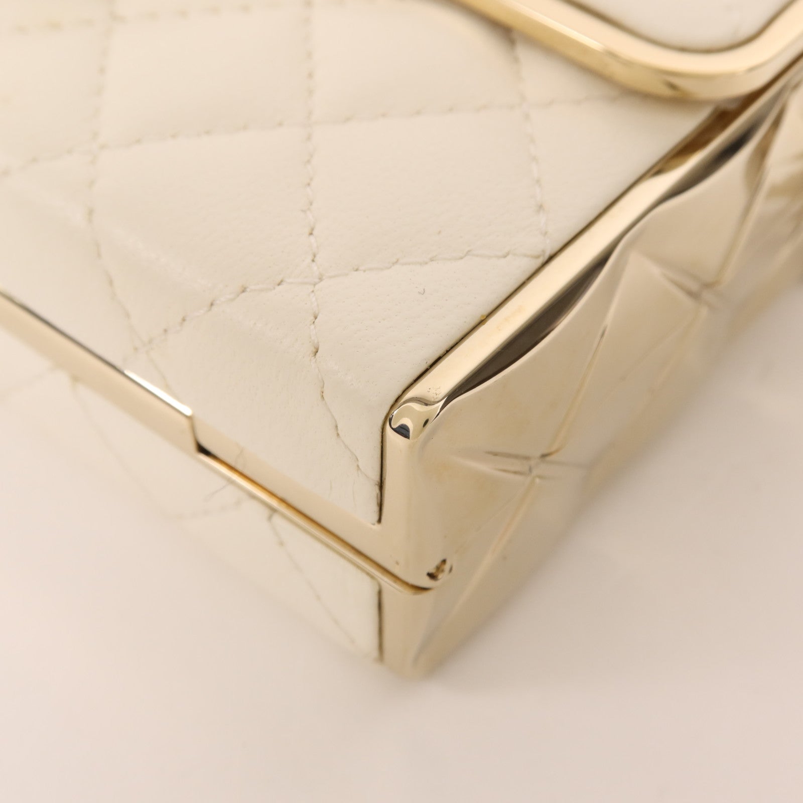 CHANEL 【激減優惠】羊皮皮革Evening Bag金扣鏈帶肩背袋