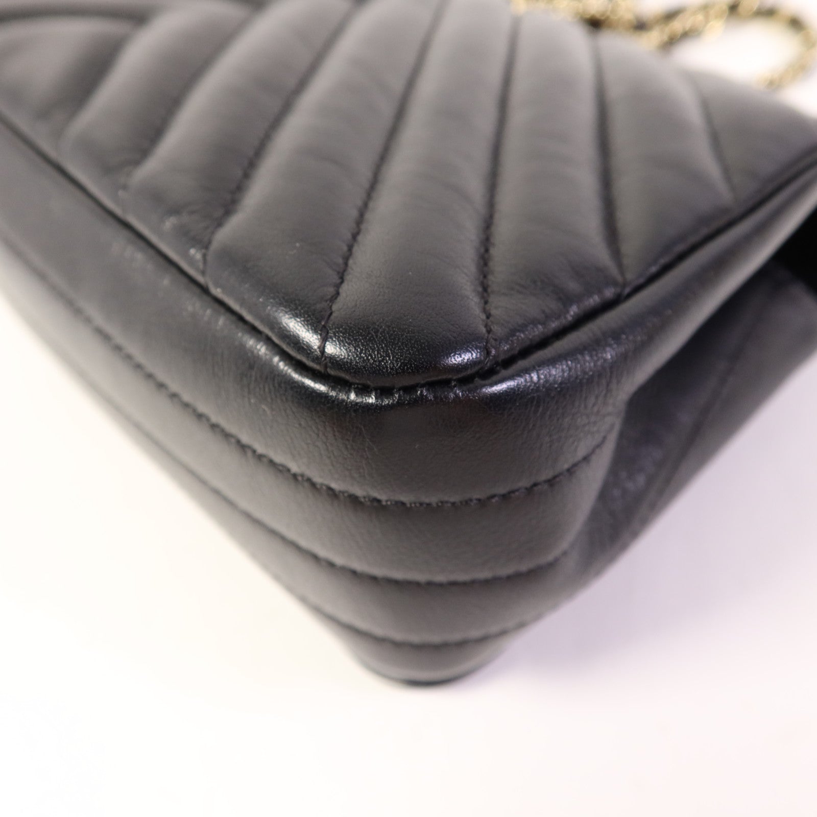 CHANEL 牛皮皮革Shoulder Bag金扣鏈帶肩背袋