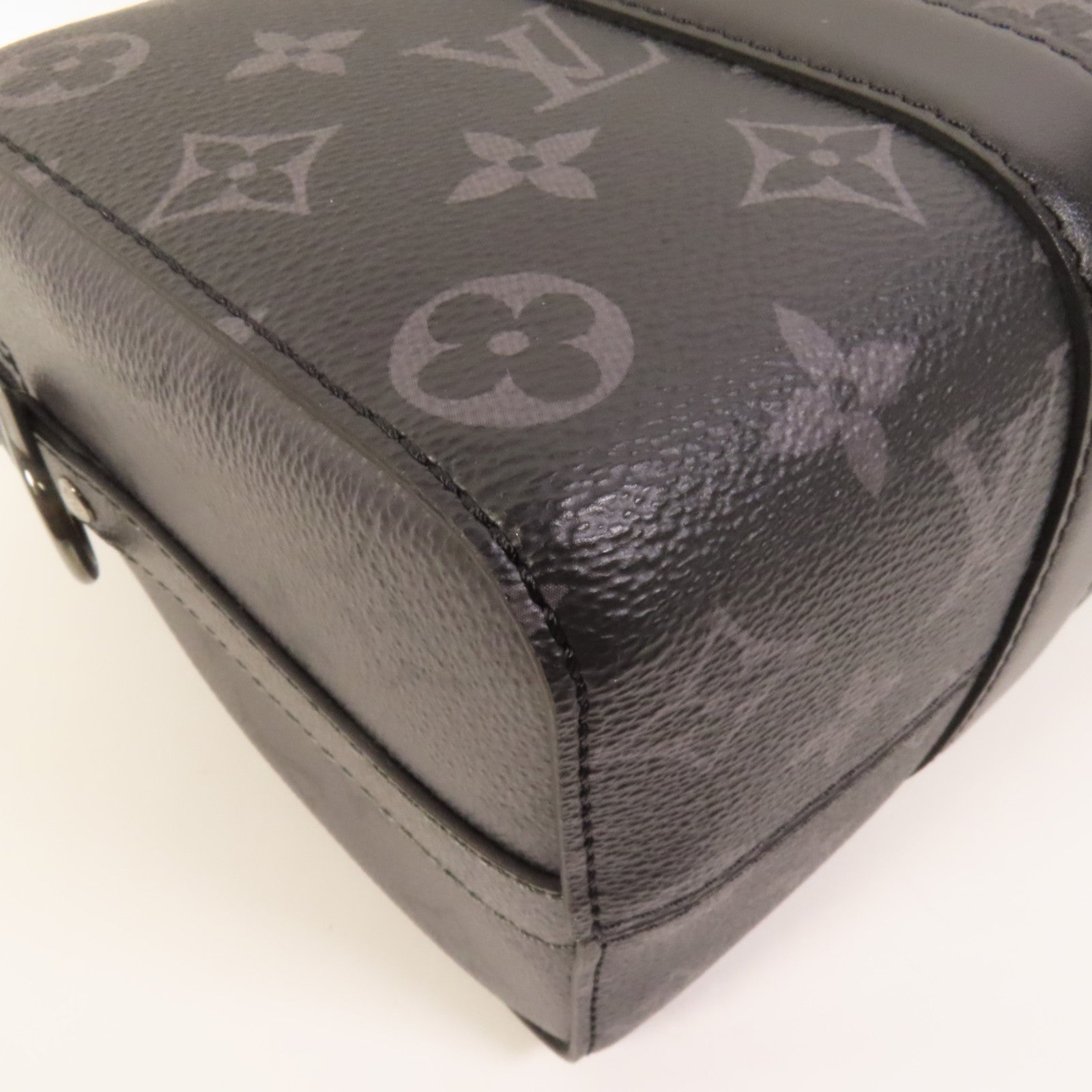 LOUIS VUITTON Monogram Eclipse City Keepall肩背袋