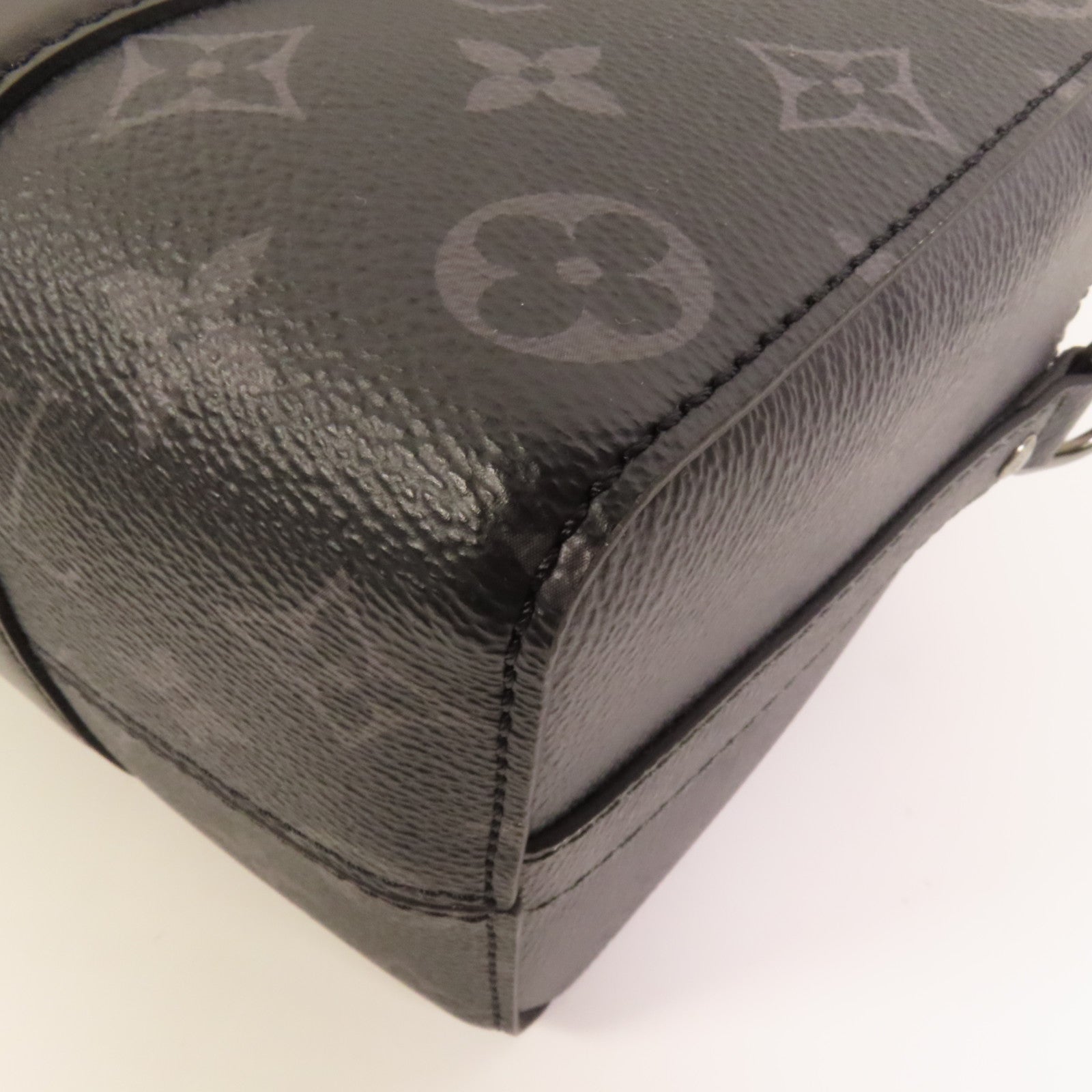 LOUIS VUITTON Monogram Eclipse City Keepall肩背袋