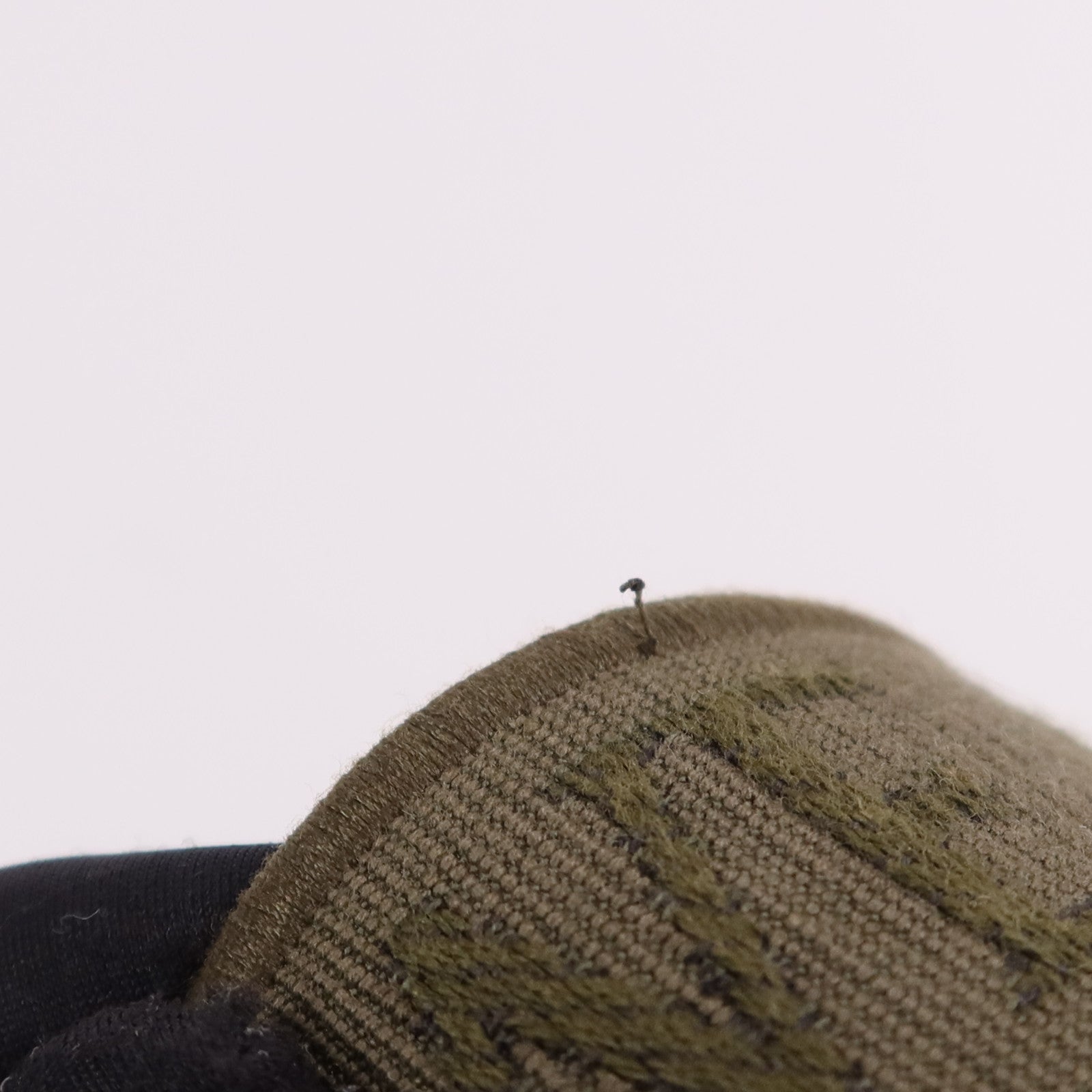 LOEWE 牛皮皮革Mini Gate Bag金扣肩背袋