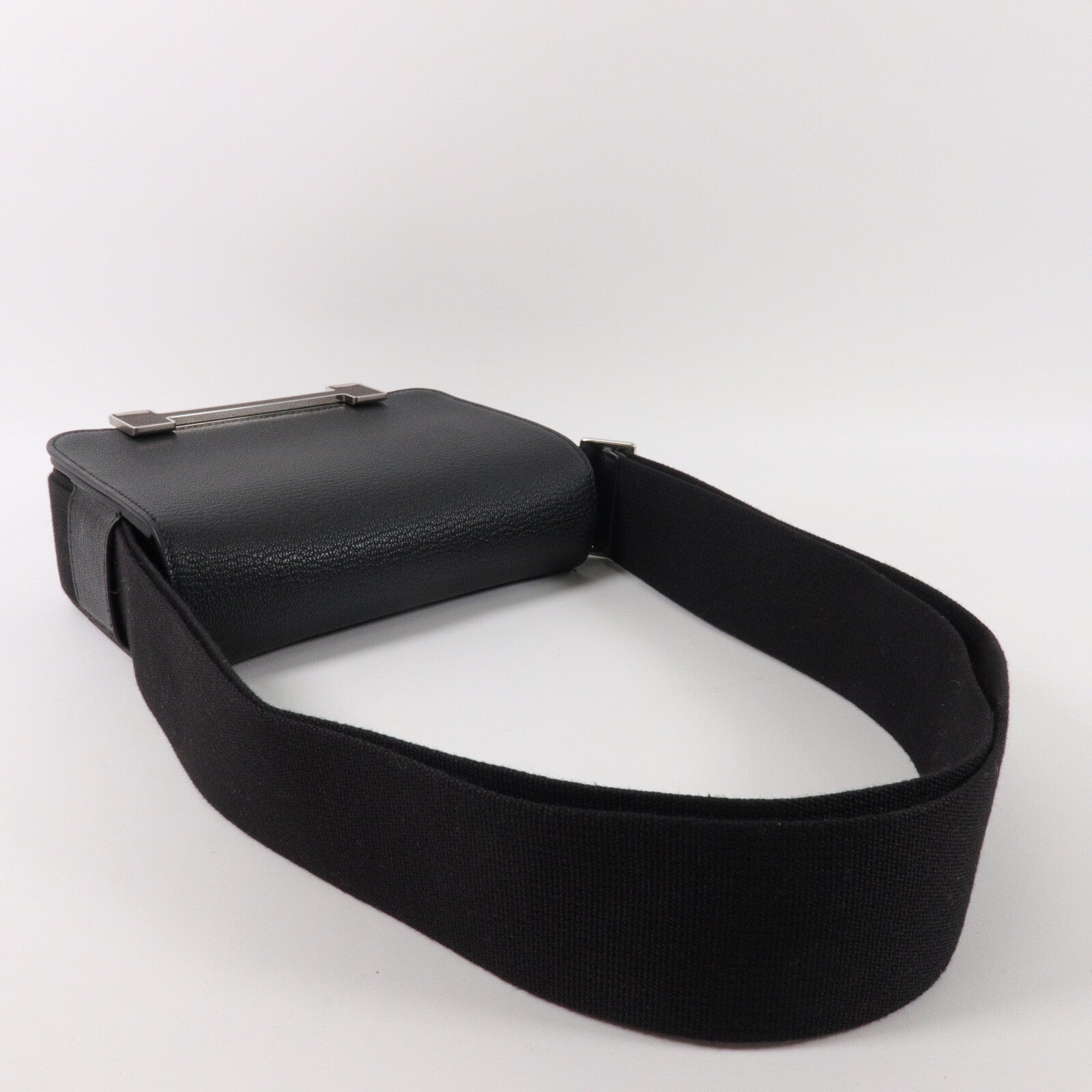 HERMES Chevre皮革Geta Bicolor肩背袋Noir
