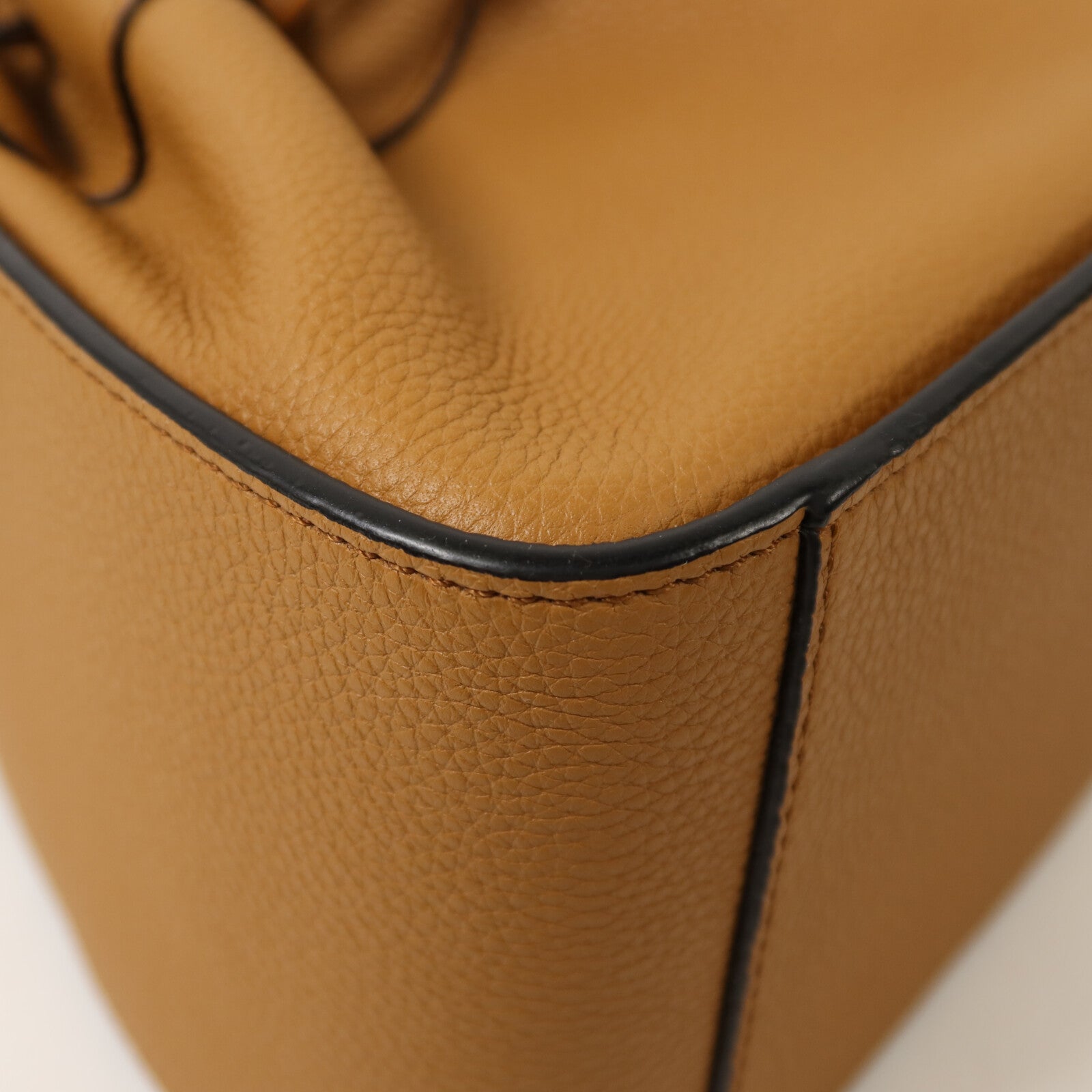 LOEWE 牛皮皮革Hammock Mini手挽肩背兩用袋
