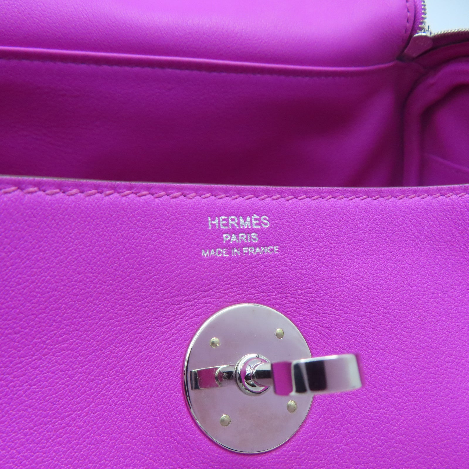 HERMES **【清倉大減價】Swift皮革Lindy 26銀扣手挽肩背兩用袋Magnolia玉蘭紫色