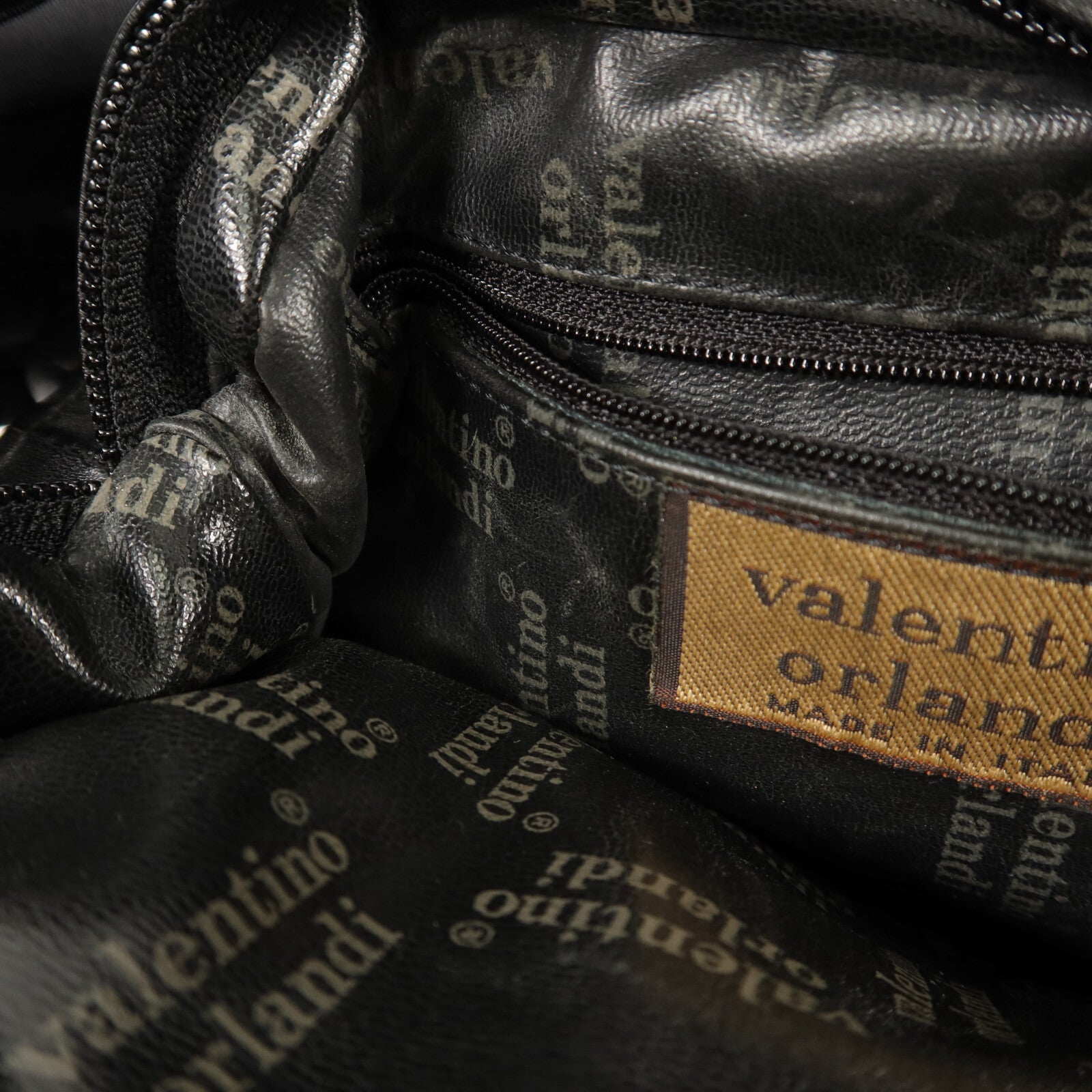 Valentino 牛皮皮革Shoulder Bag肩背袋