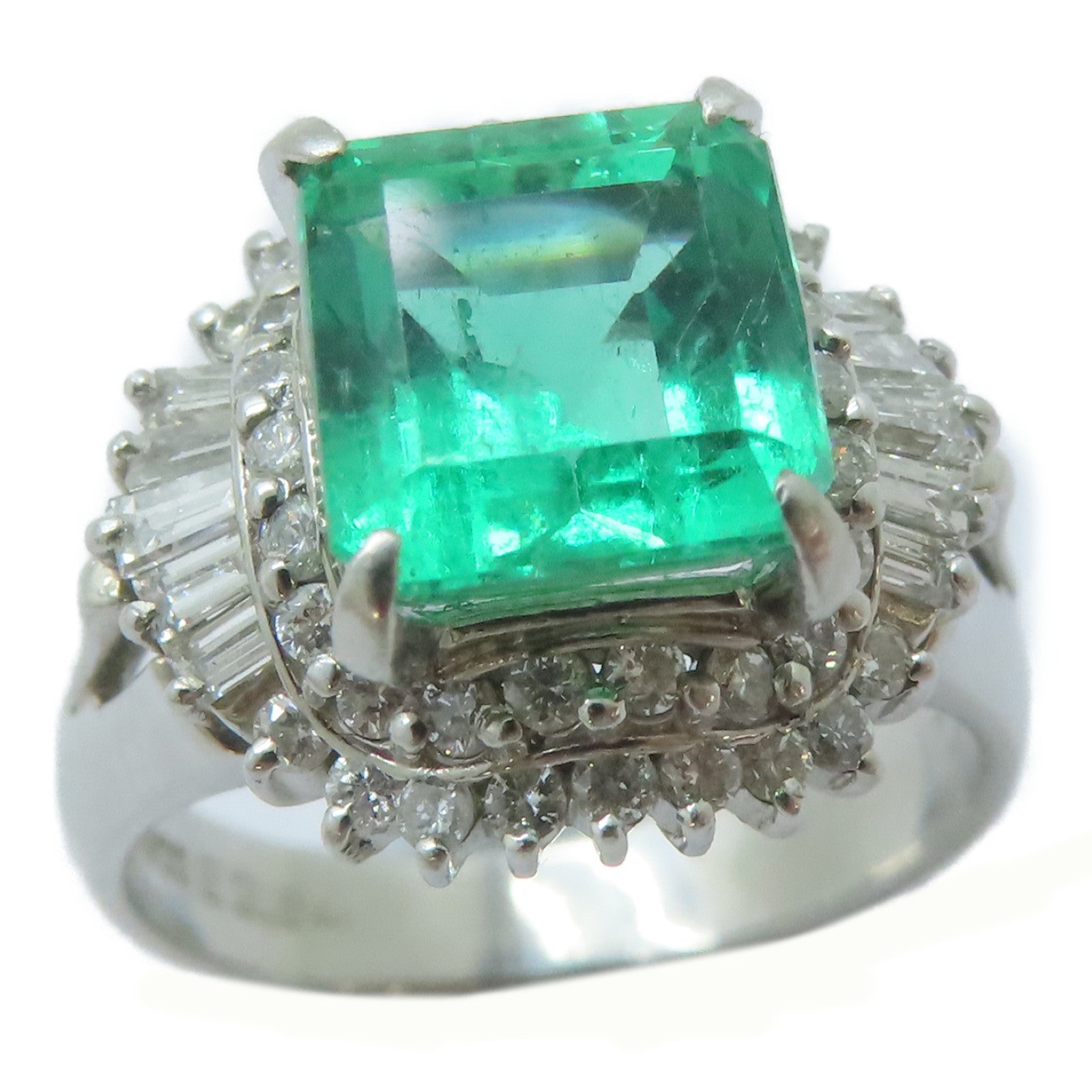 JEWELRY 【激減優惠】PT900鉑金Emerald Ring 2.84ct綠寶石/0.66ct鑽石戒指US#5.75