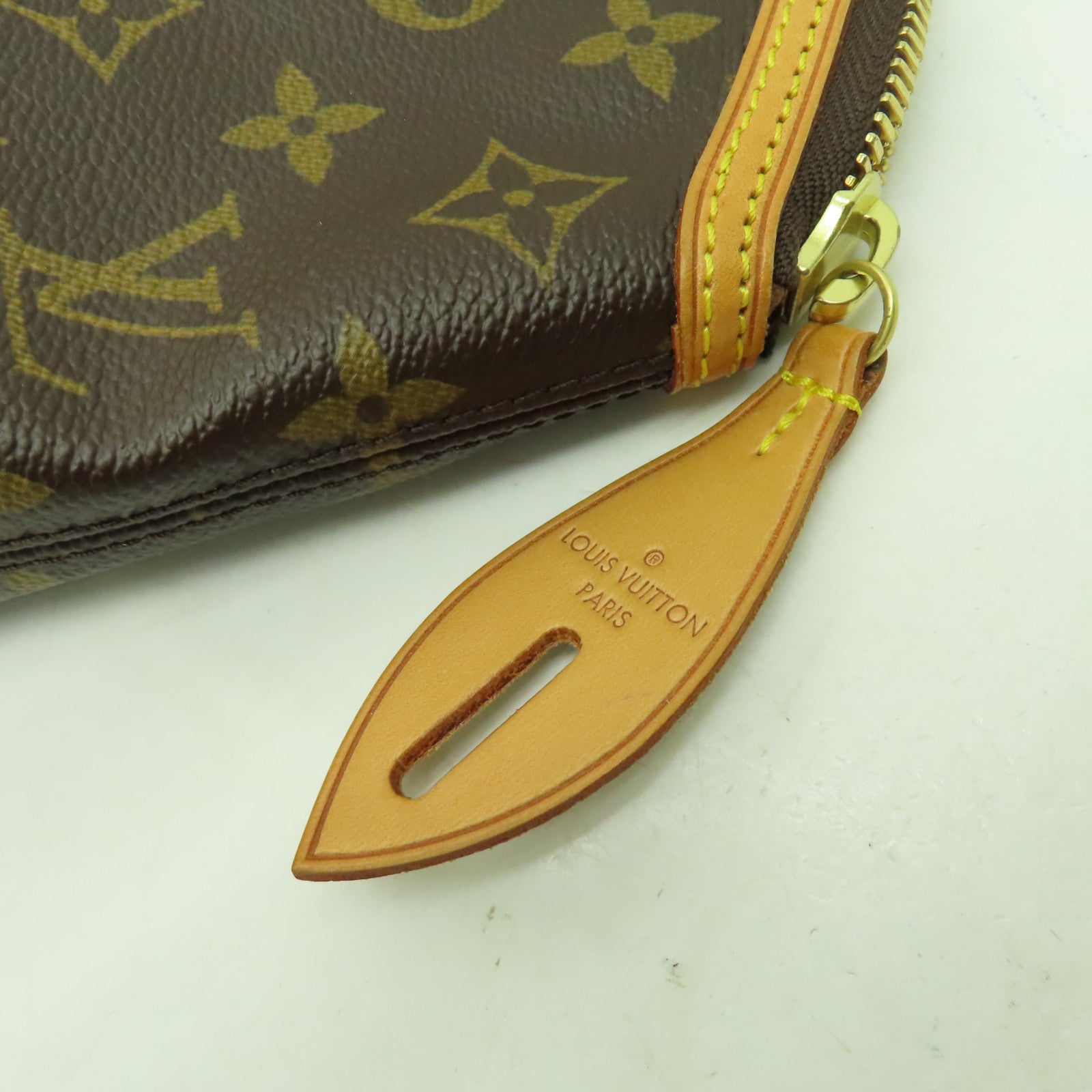 LOUIS VUITTON 【激減優惠】Monogram Lockit金扣手挽袋啡色