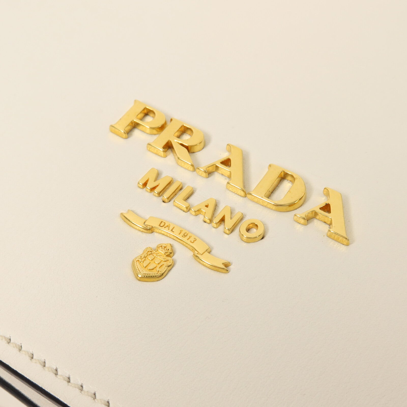 PRADA 牛皮皮革Pionniere肩背袋