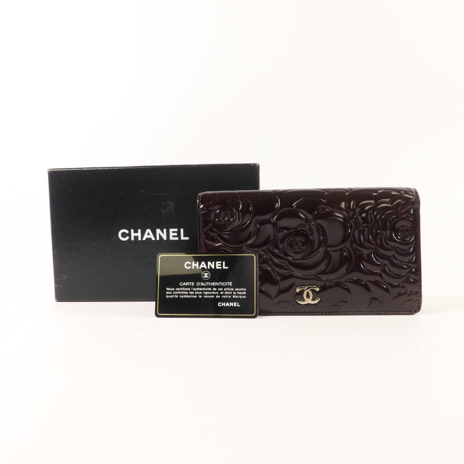 CHANEL 漆皮皮革Long Bifold Wallet長錢包