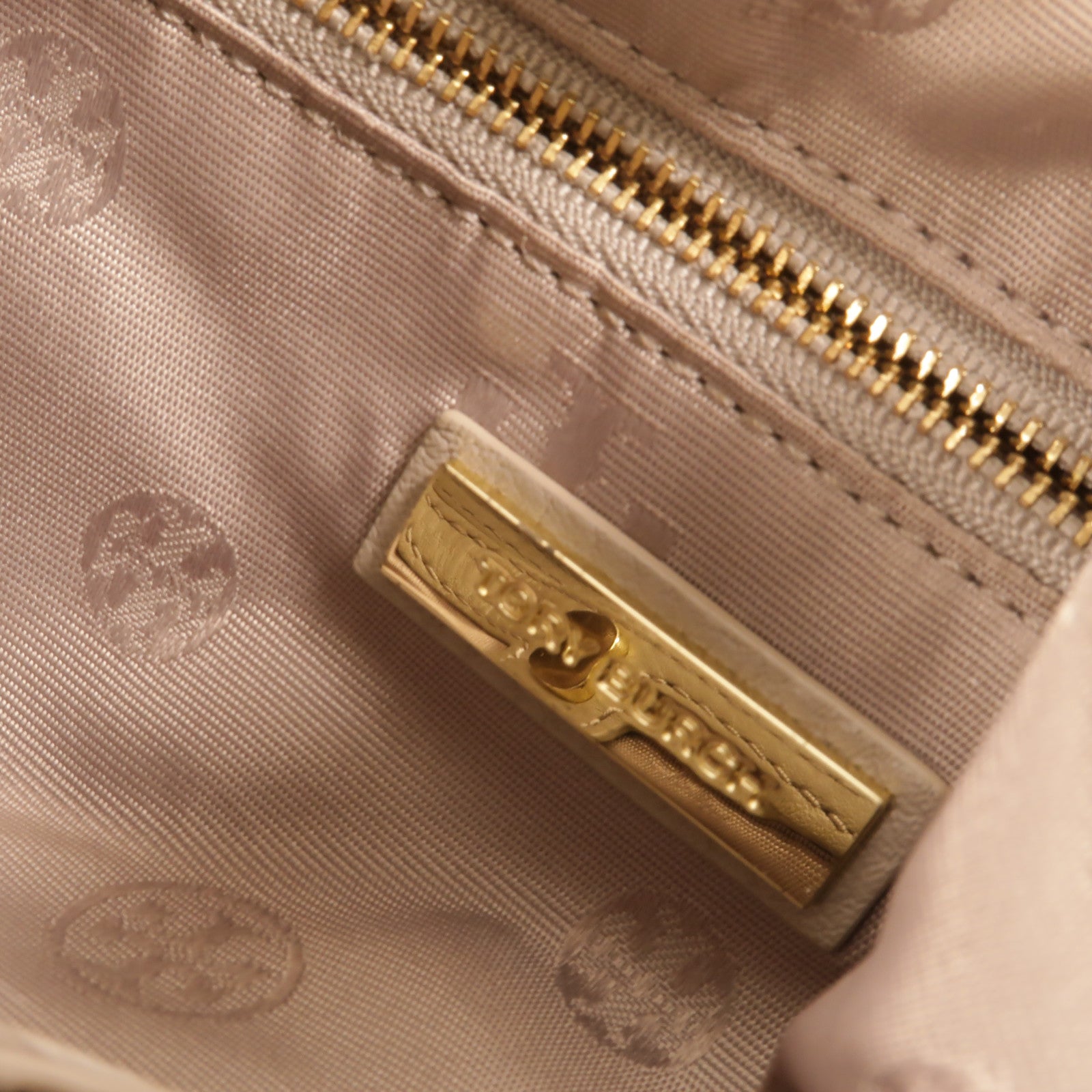 Tory Burch 牛皮皮革Landon Flap Backpack背包