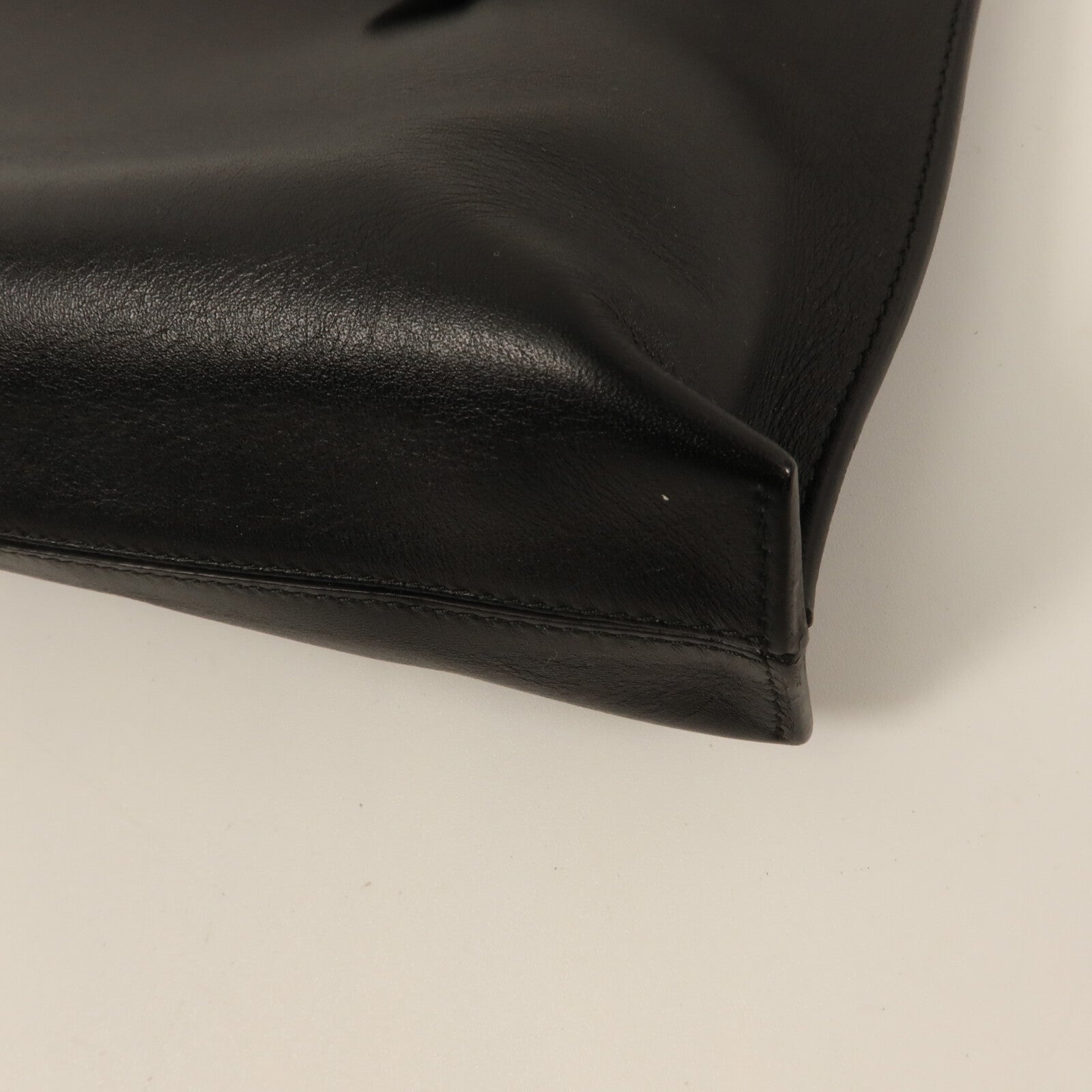 LOEWE 牛皮皮革T Pouch手拿包