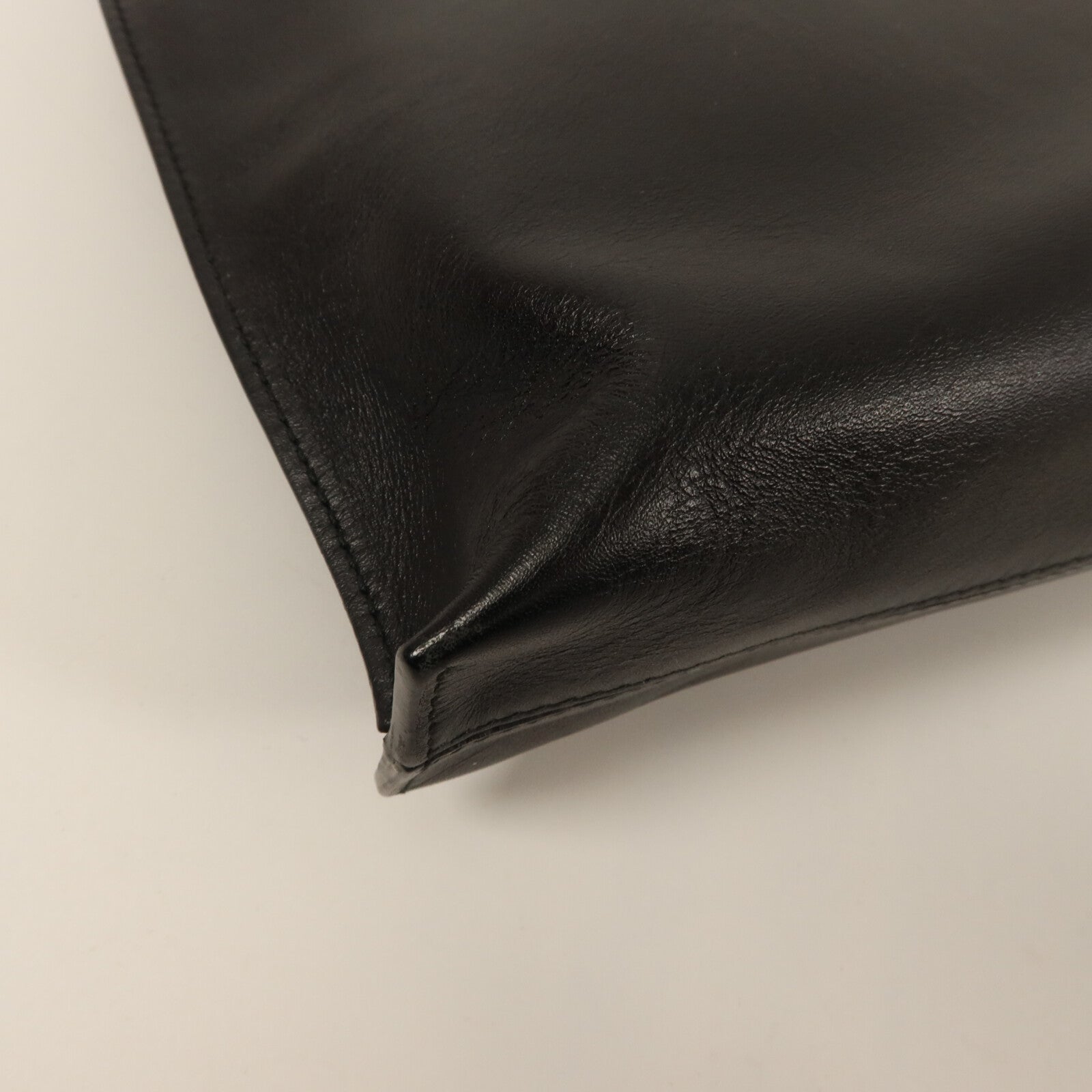 LOEWE 牛皮皮革T Pouch手拿包