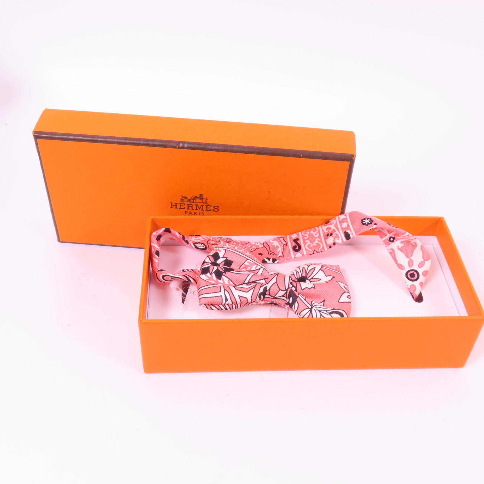 HERMES 絲質Bowtie領結