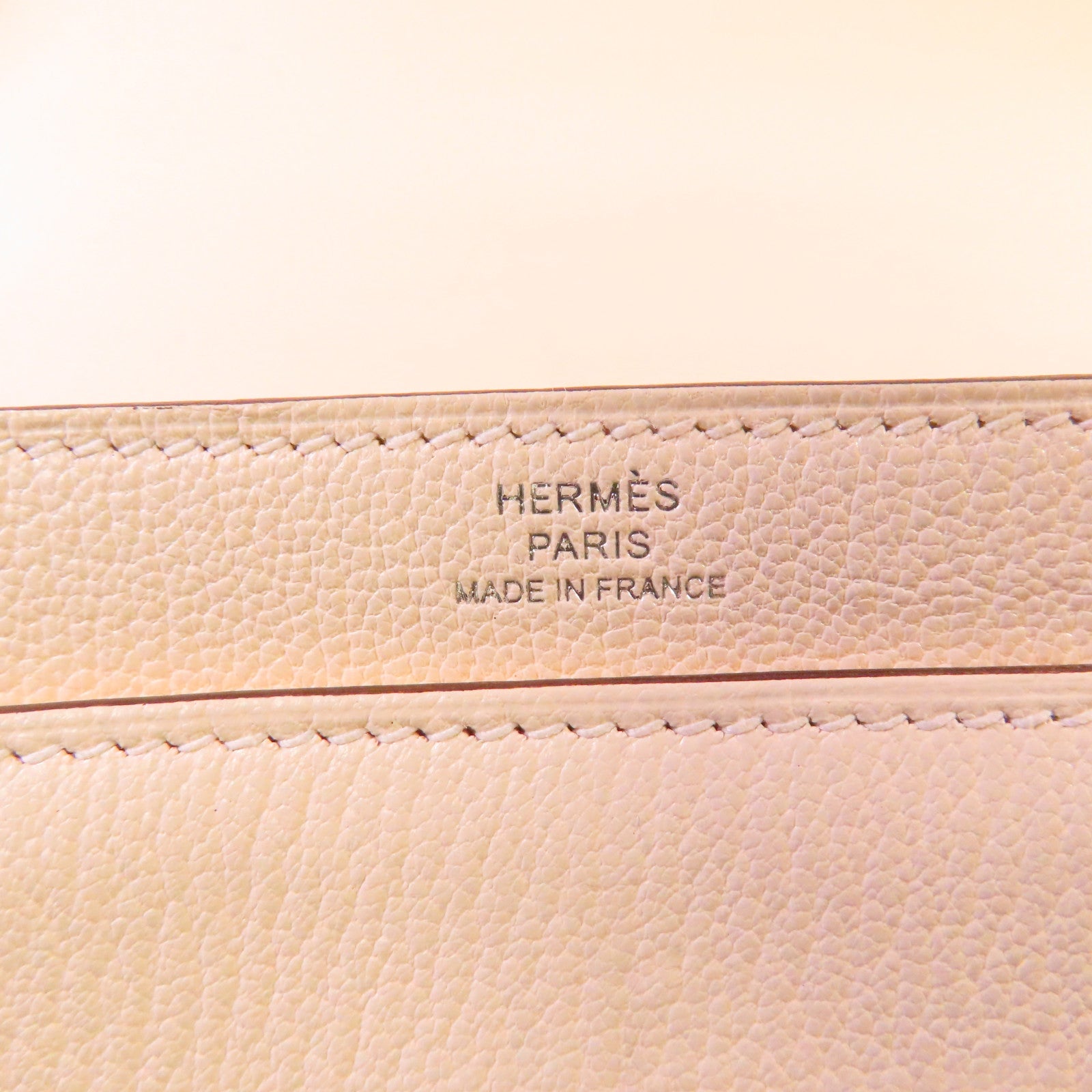 HERMES 【激減優惠】Chevre皮革Mini Verrou Shoulder Bag銀扣肩背袋Nata牛奶色