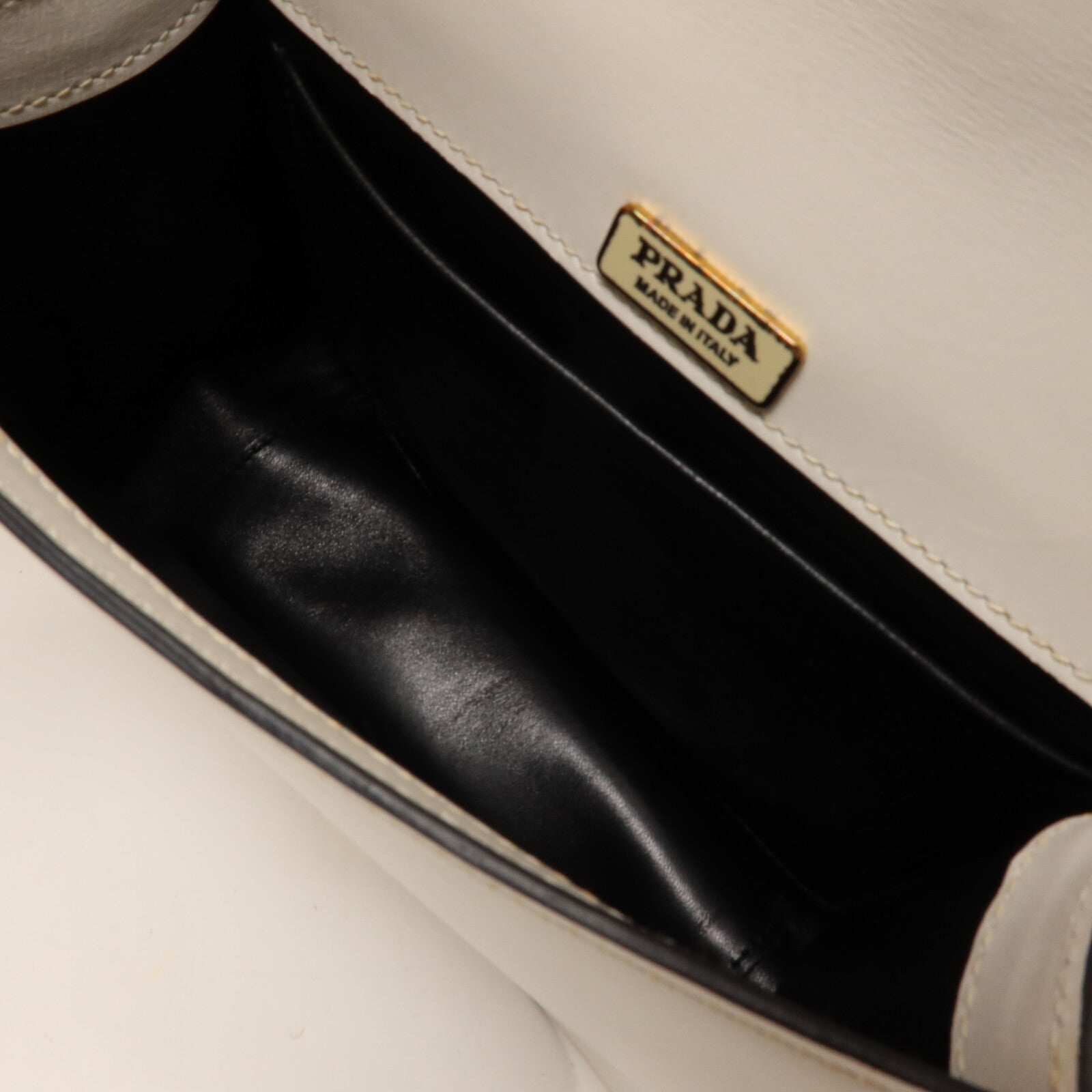 PRADA 牛皮皮革Pionniere肩背袋