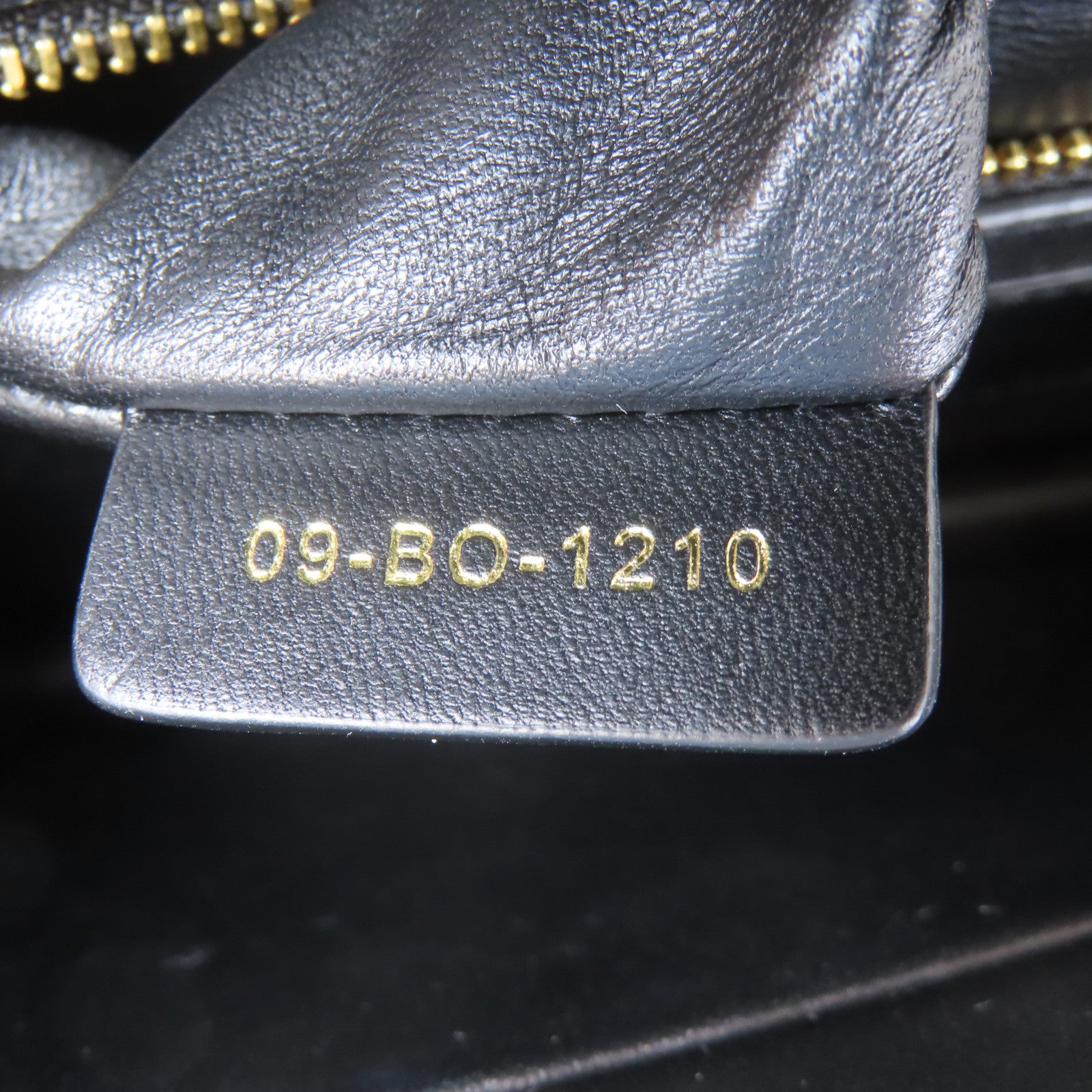 Dior 牛皮皮革Montaigne金扣肩背袋黑色