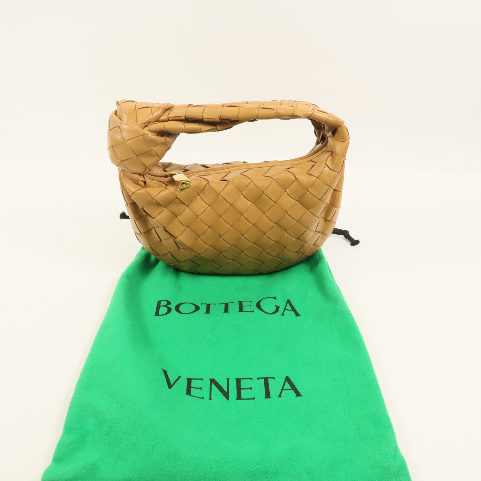 BOTTEGA VENETA 羊皮皮革Mini Jodie手挽袋